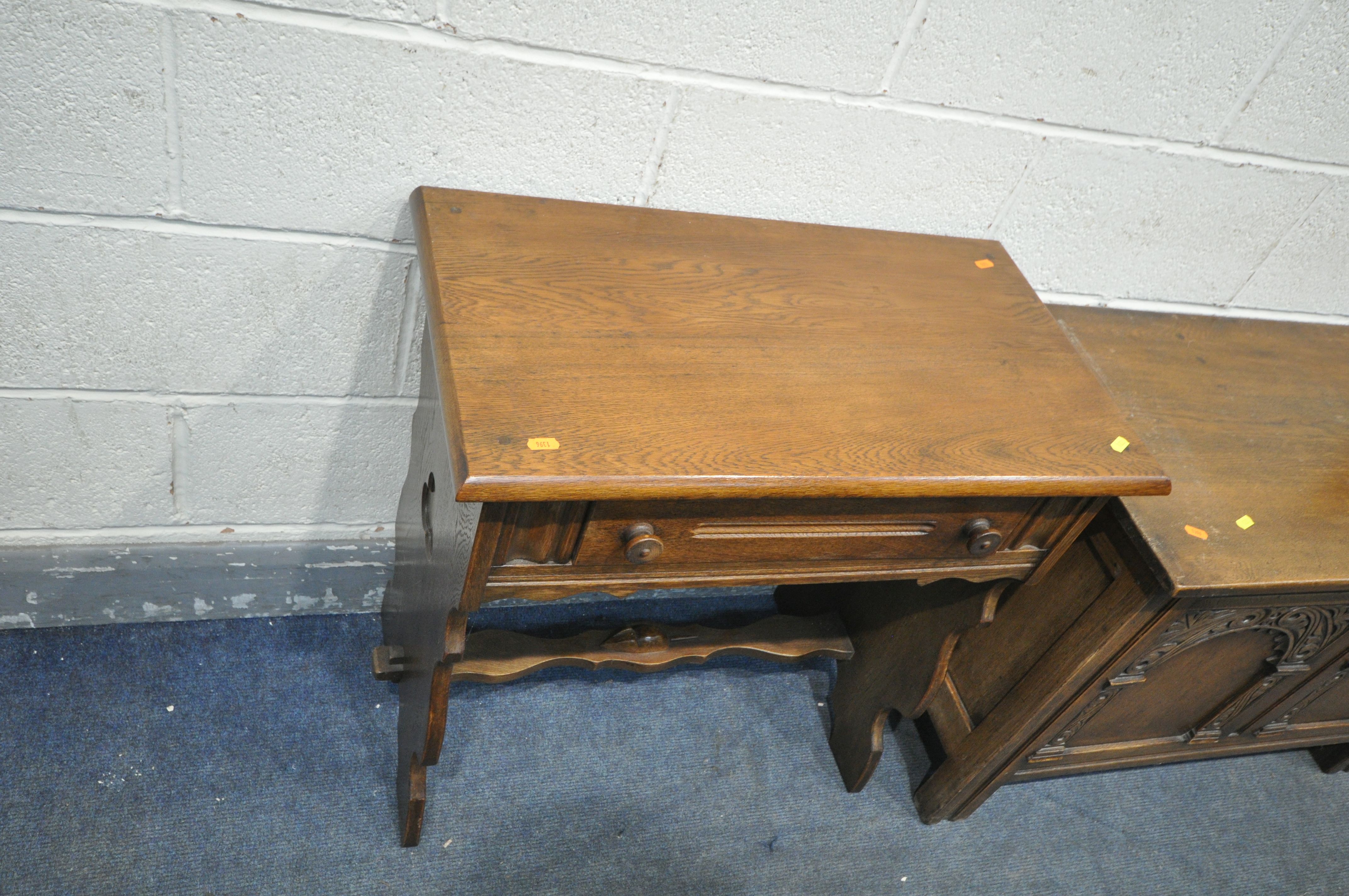 A 20TH CENTURY OAK BLANKET BOX, with hinged lid, and foliate detailing, width 92cm x depth 45cm x - Image 4 of 4