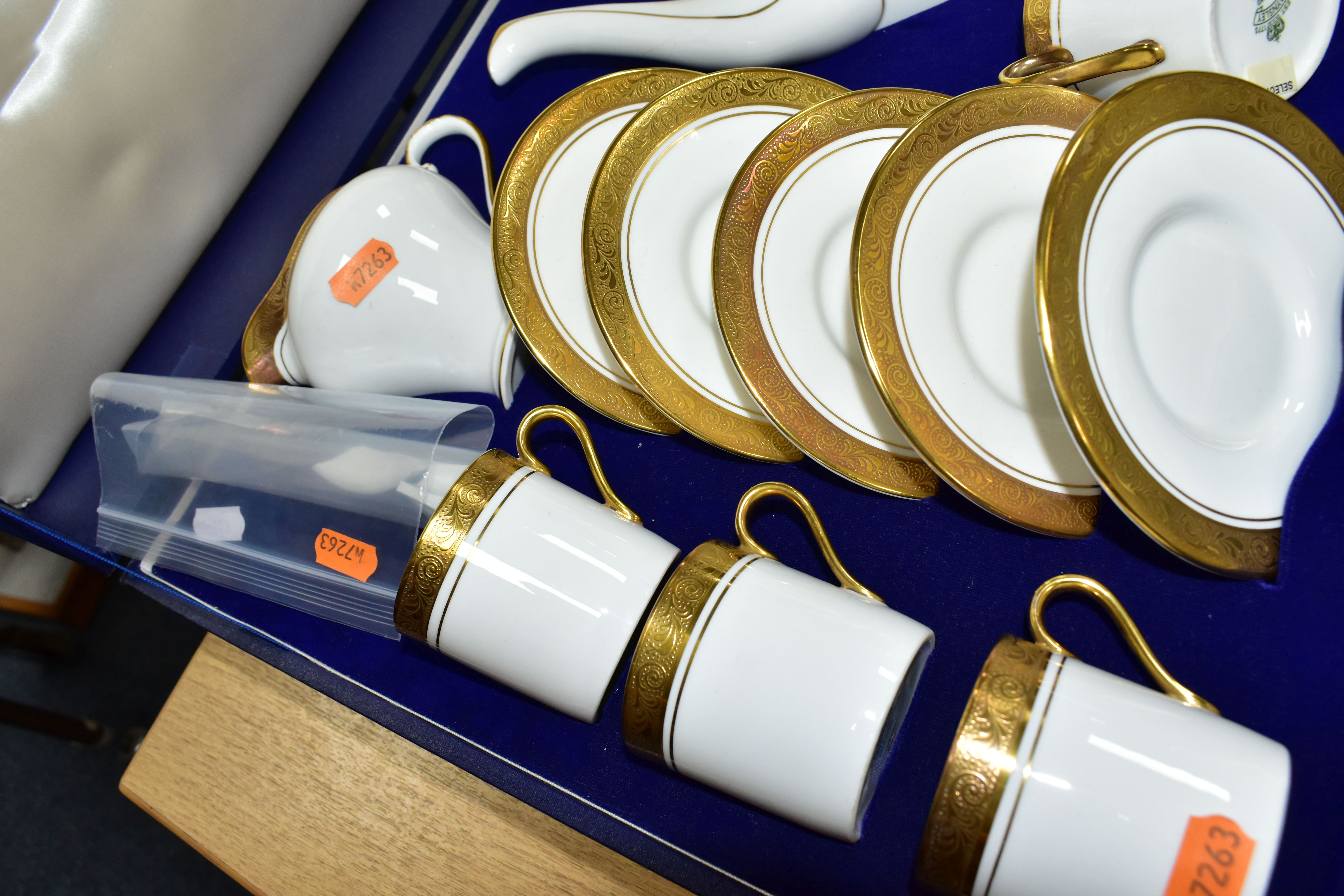 A BOXED AYNSLEY 'ARGOSY' 8360 PATTERN COFFEE SET, made for Dover Street Trophies, comprising ten - Image 2 of 5