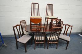 A MODERN MAHOGANY EXTENDING DINING TABLE, with one additional leaf, extended length 157cm x closed