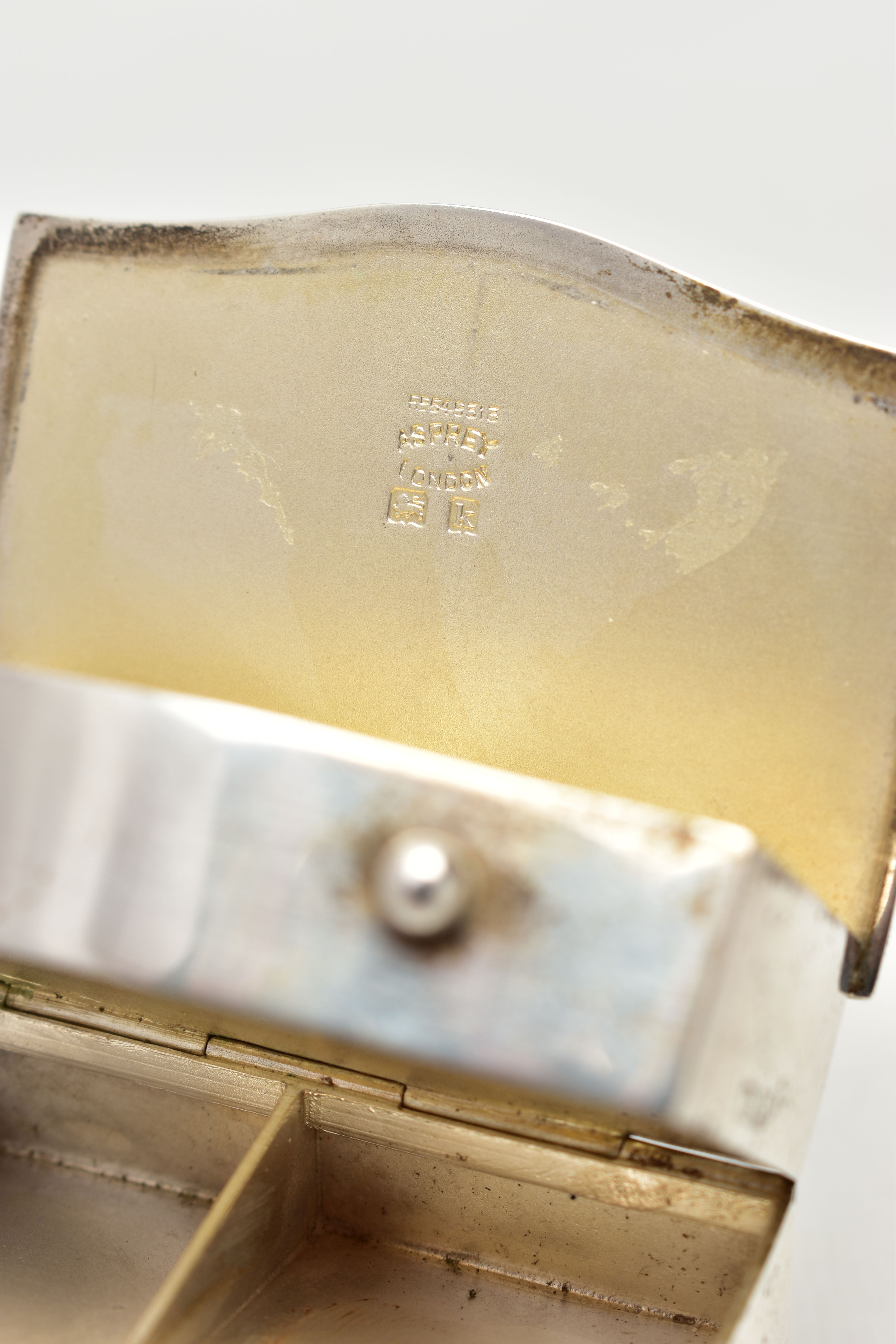 AN EARLY 20TH CENTURY SILVER 'ASPREY & CO LTD' NOVELTY STAMP CASE, in the form of a chest of two - Image 6 of 8