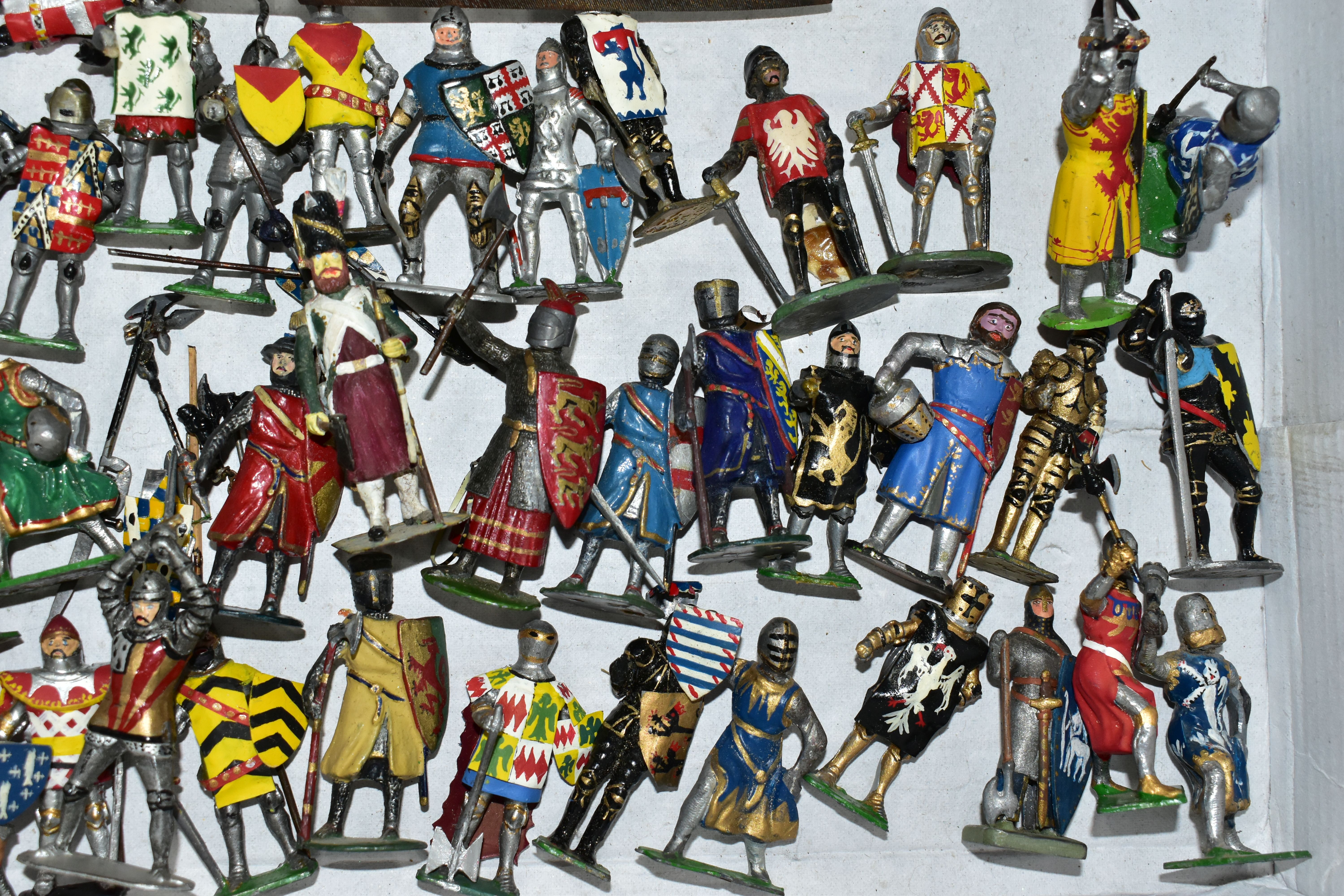 ONE BOX OF FORTY FIVE LEAD TOY SOLDIERS, comprising Cherilea and other assorted 1950's medieval - Image 3 of 3