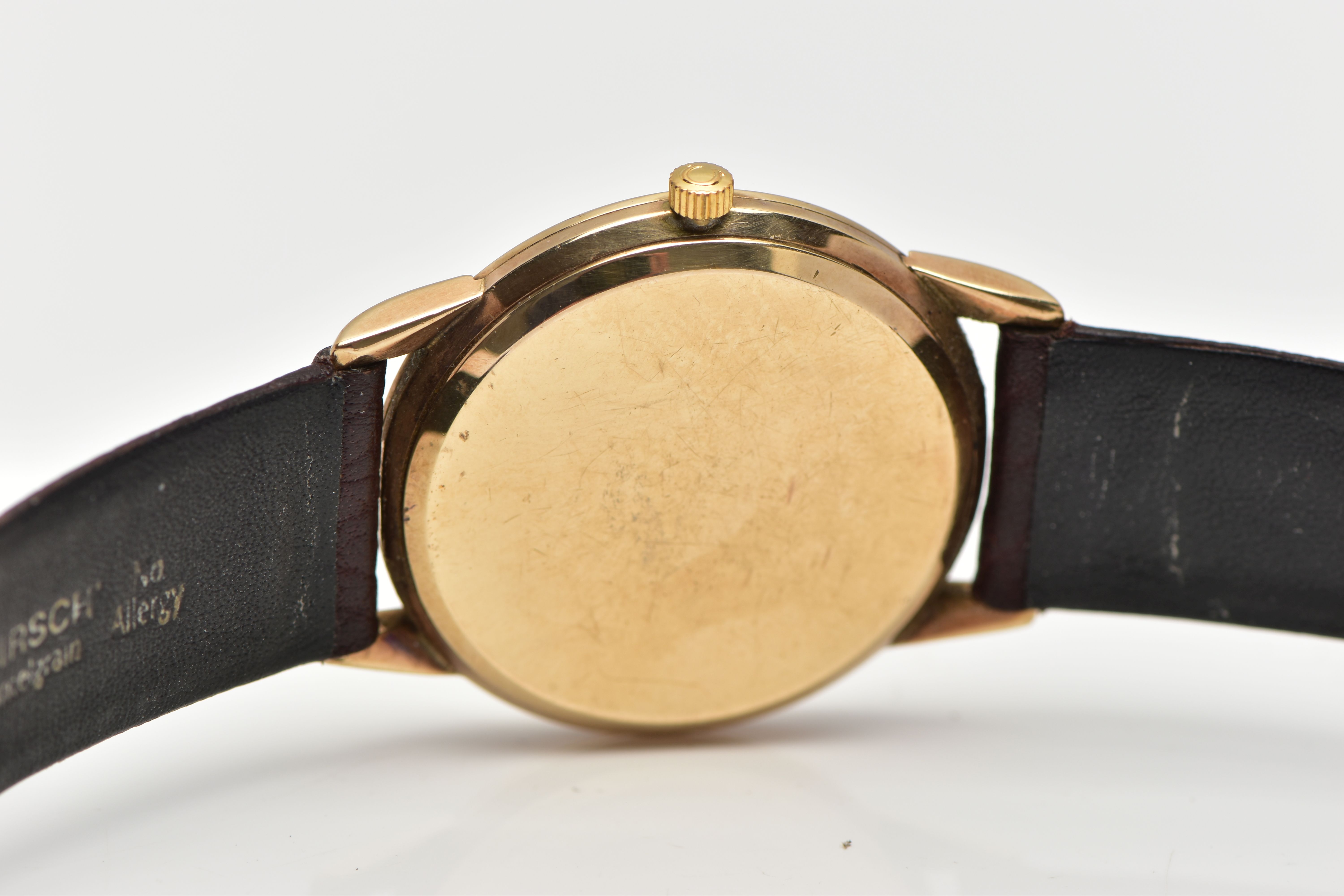 A GENTS 1960'S, 9CT GOLD 'OMEGA' WRISTWATCH, manual wind, round champagne dial signed 'Omega', baton - Bild 5 aus 6