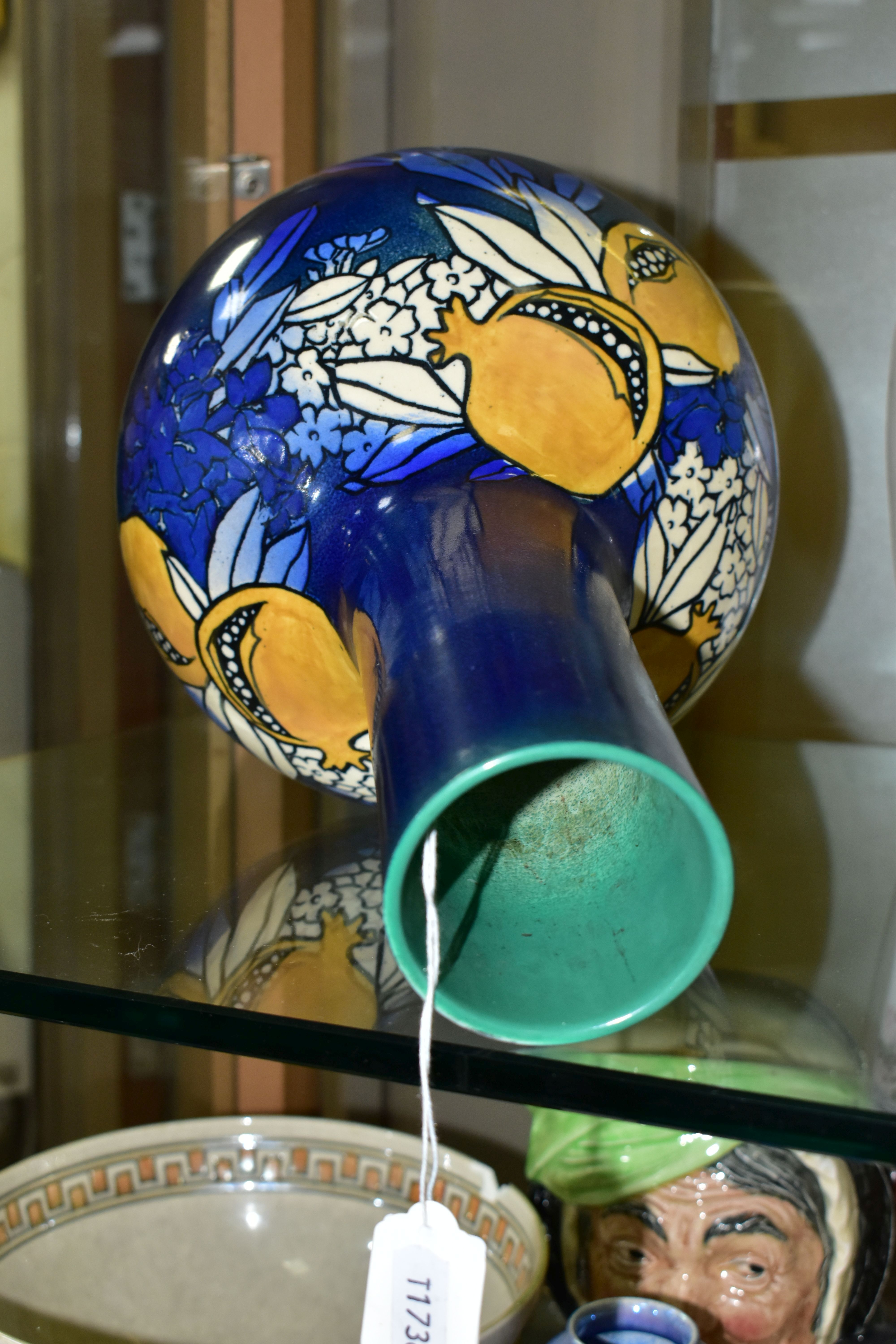 A ROYAL DOULTON VASE AND TWO ROYAL DOULTON AND COALPORT FIGURINES, comprising a Royal Doulton vase - Image 7 of 7