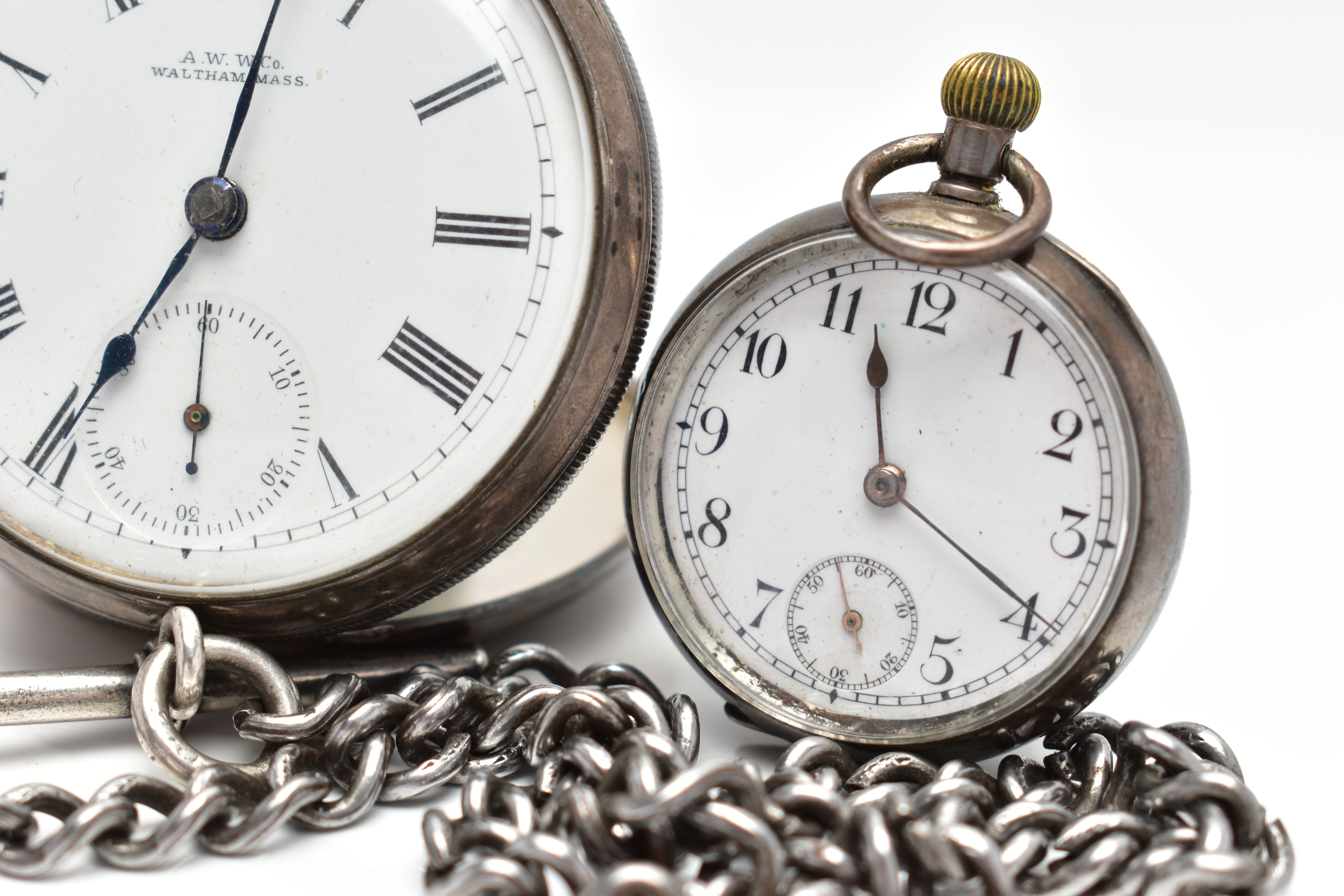 TWO SILVER POCKET WATCHES AND A SILVER CHAIN, the first an Edwardian silver open face pocket - Bild 2 aus 5