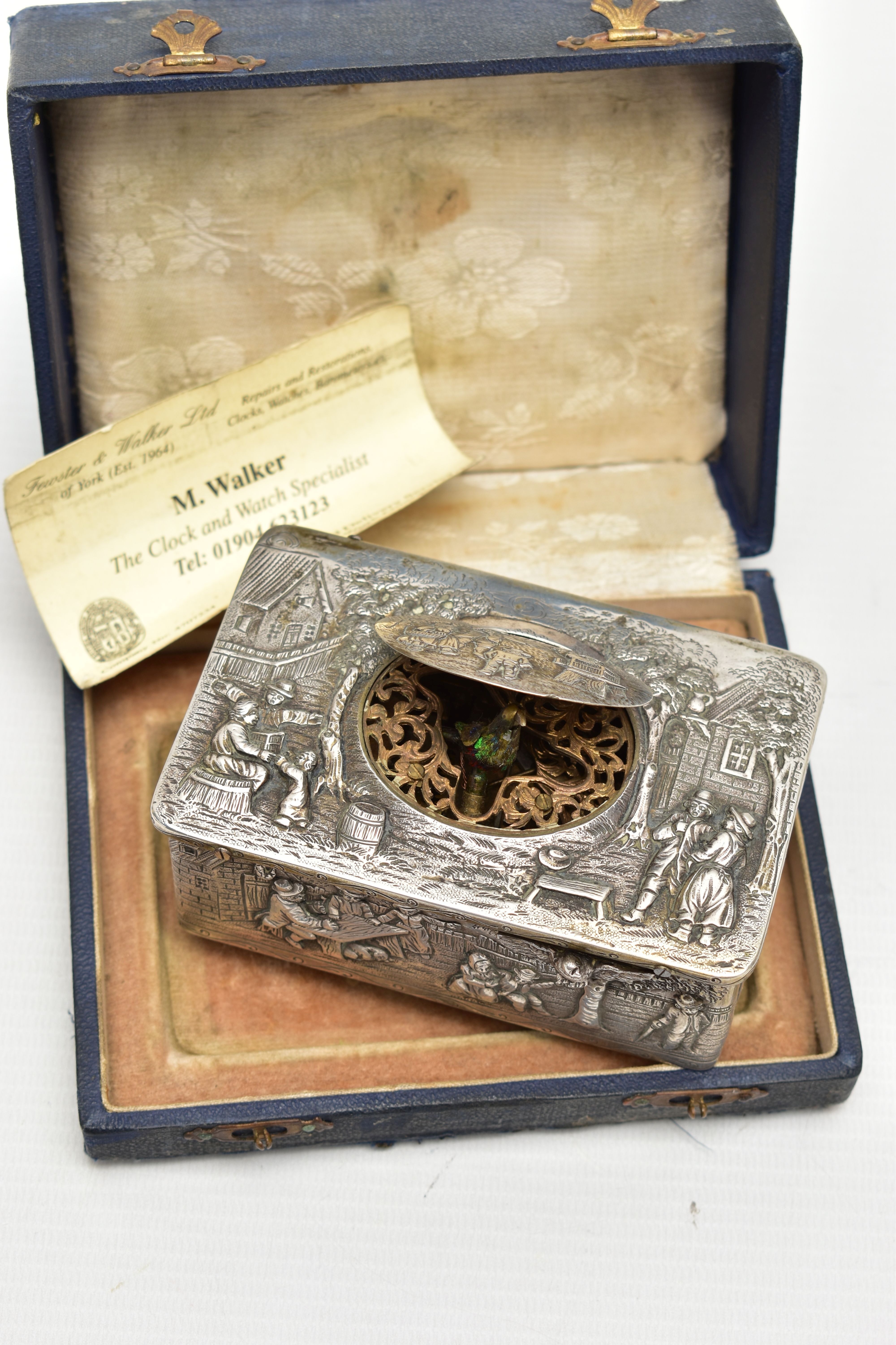 A 19TH CENTURY MUSICAL BIRD BOX, of a rectangular form, the box decorated with figural scenes such - Image 2 of 9
