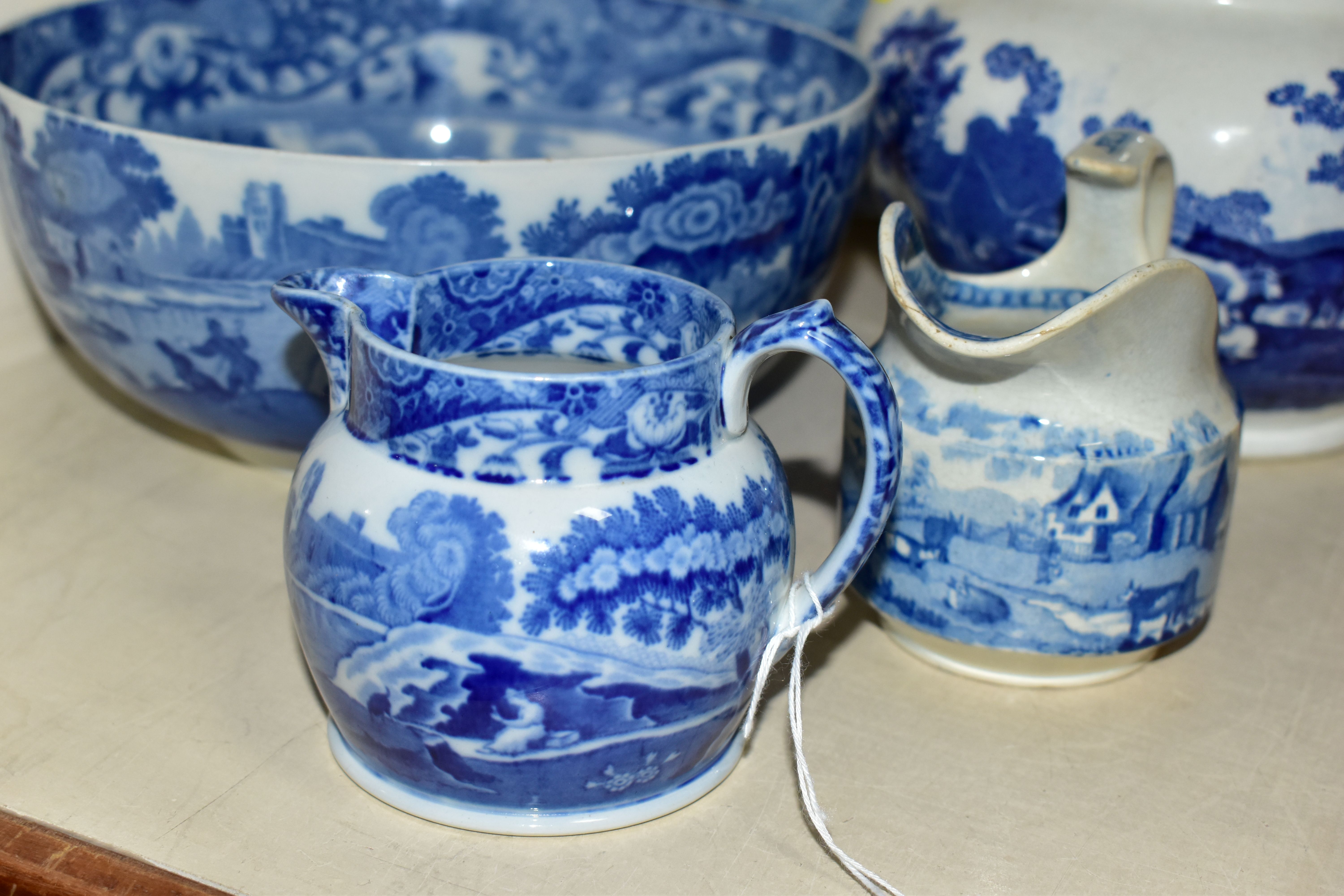 FIVE PIECES OF BLUE AND WHITE CERAMICS, comprising a Copeland Spode's Italian jug height 7cm and - Image 2 of 5