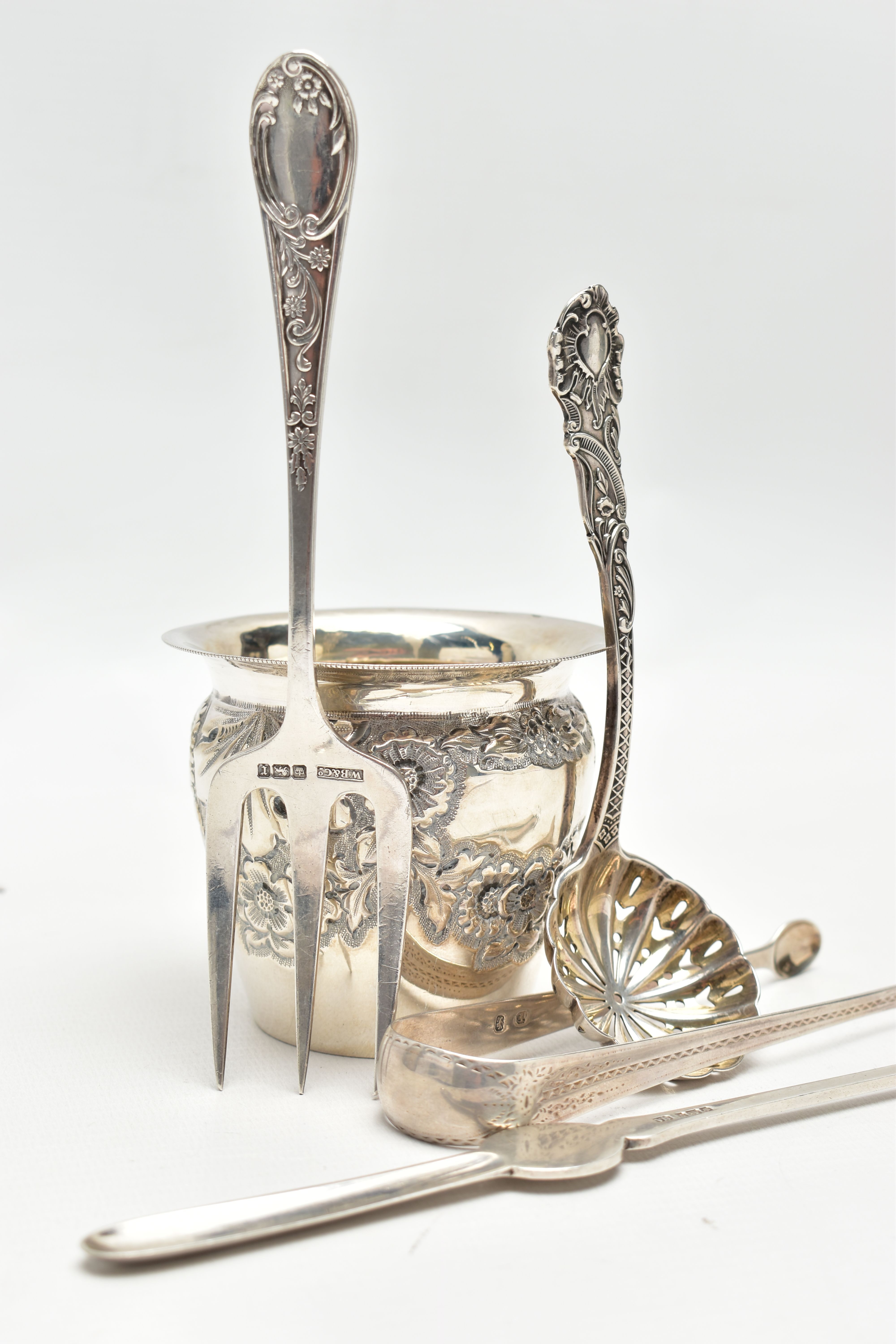 A SELECTION OF SILVER ITEMS, to include an embossed floral desinged pot, hallmarked 'James - Image 2 of 6