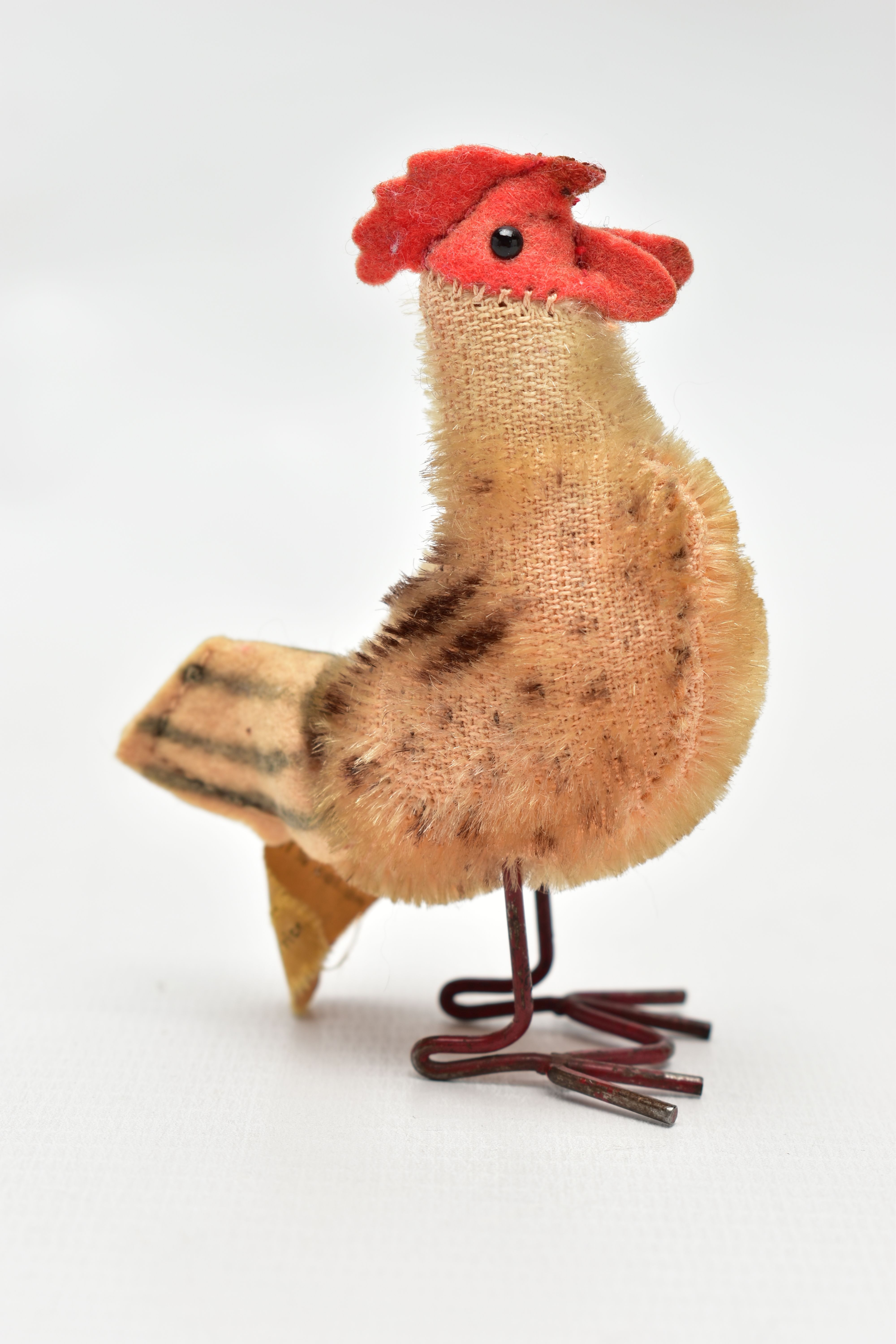 A POST-WAR STEIFF MOHAIR HEN WITH METAL WIRE LEGS, metal button and yellow tag to tail feathers, tag - Image 3 of 5