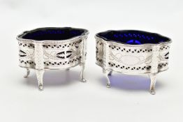 A PAIR OF LATE VICTORIAN BRITANNIA STANDARD SILVER SALTS OF NEO-CLASSICAL SHAPED OVAL FORM, beaded
