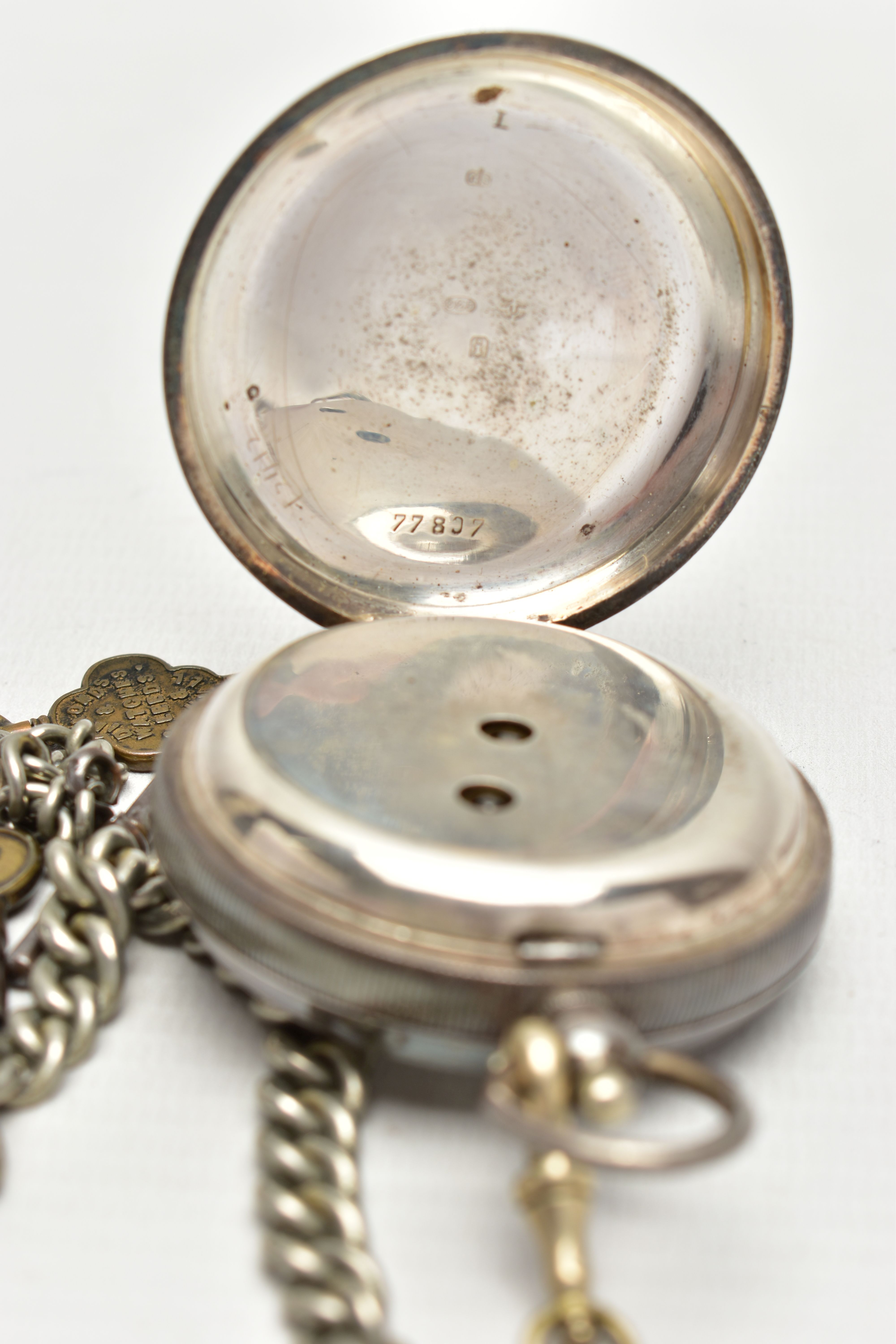 AN EARLY 20TH CENTURY SILVER OPEN FACE POCKET WATCH AND ALBERT CHAIN, the key wound pocket watch - Image 3 of 4