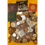 A YELLOW PLASTIC TUB CONTAINING MIXED COINS AND COMMEMORATIVES, to include two Festival of Britain