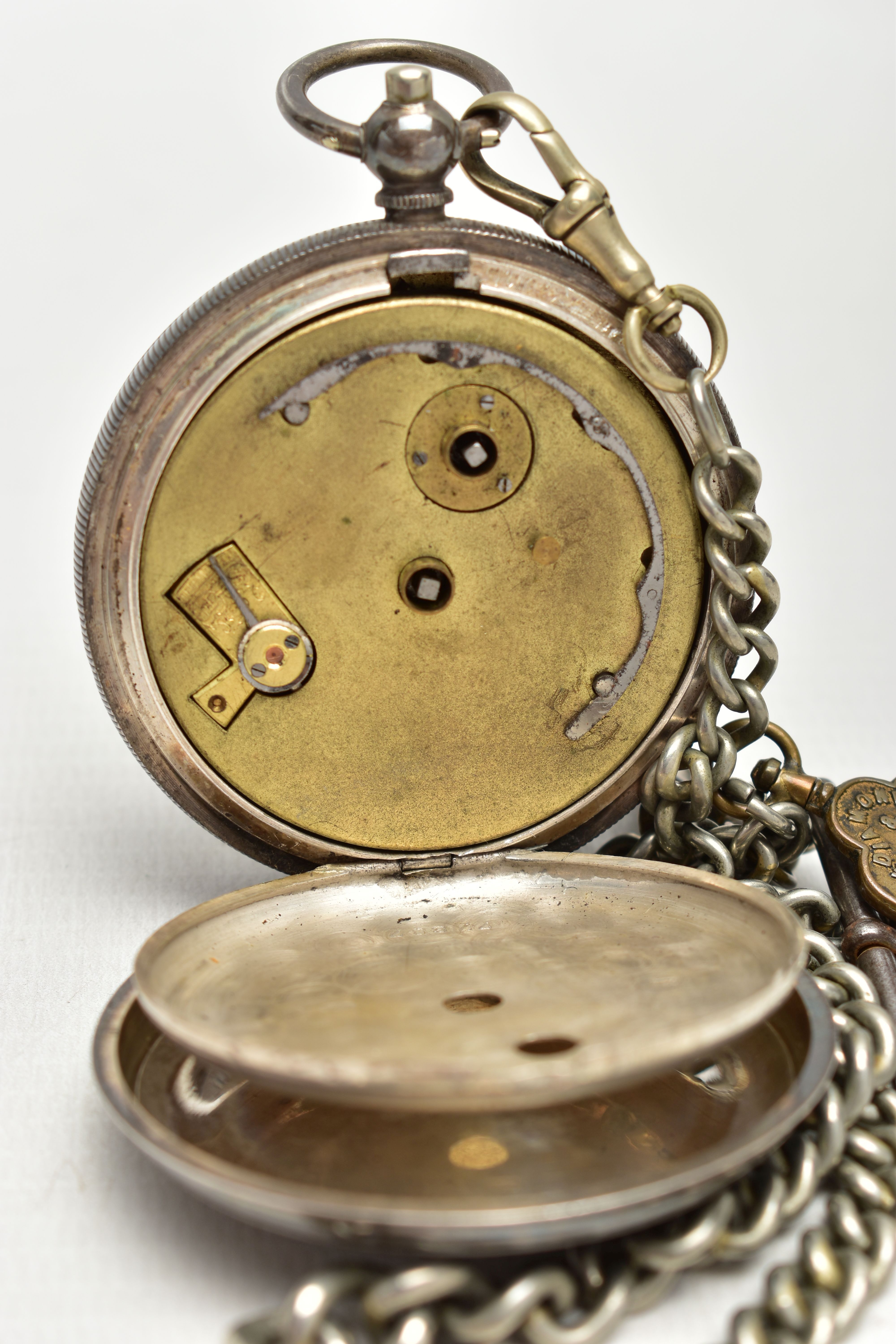 AN EARLY 20TH CENTURY SILVER OPEN FACE POCKET WATCH AND ALBERT CHAIN, the key wound pocket watch - Image 4 of 4