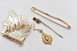 A SELECTION OF 9CT GOLD, SILVER AND YELLOW METAL JEWELLERY, to include a plain bar brooch,