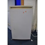 AN ARGOS REF113A UNDERCOUNTER FRIDGE measuring width 51cm x depth 58cm x height 86cm (PAT pass and