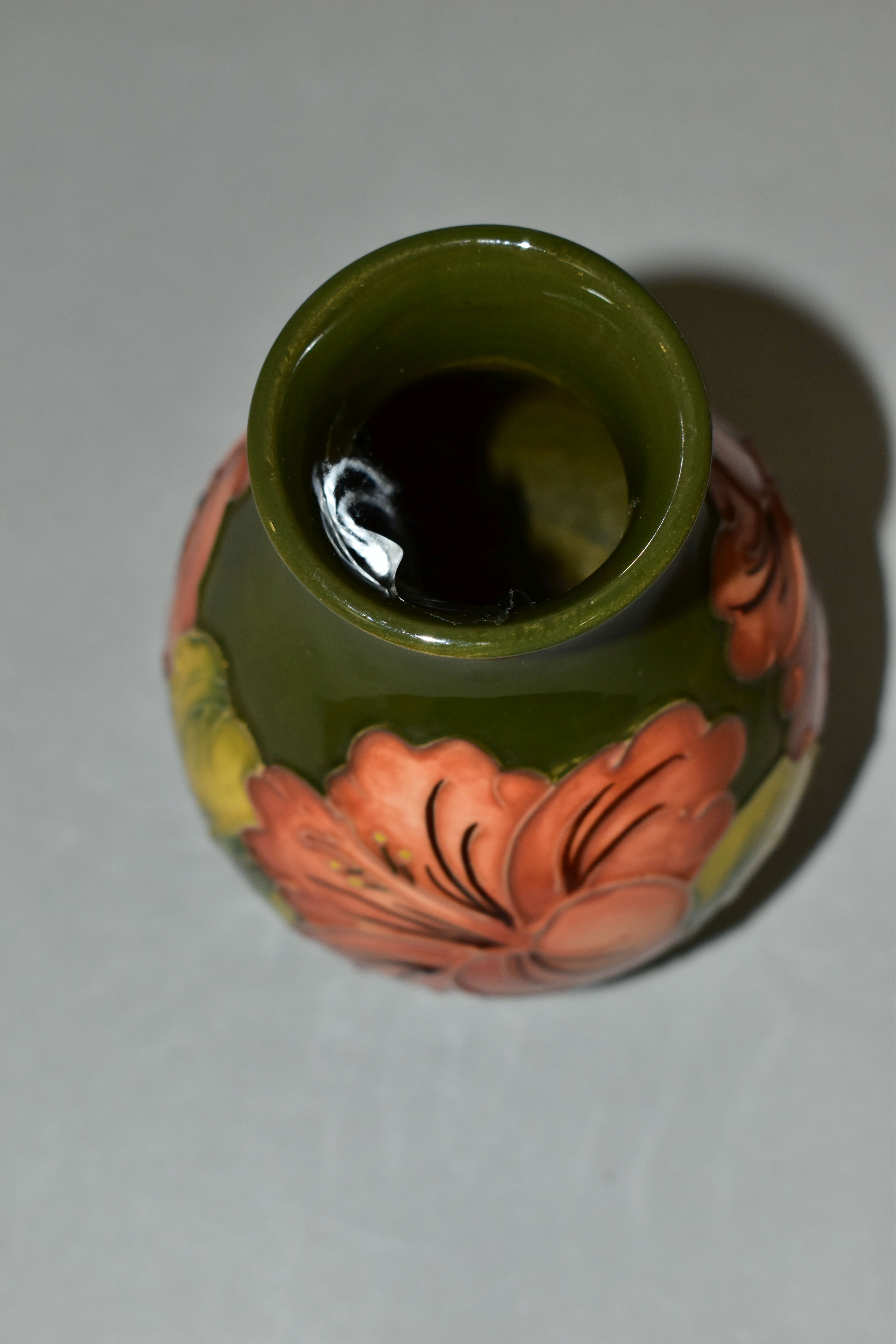 A MOORCROFT POTTERY BALUSTER VASE DECORATED WITH CORAL HIBISCUS ON A GREEN GROUND, impressed marks - Image 4 of 5
