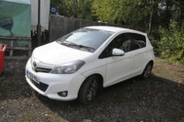 A 2012 TOYOTA YARIS SR VVT-1 CVT 5 DOOR HATCHBACK CAR in white with 1329cc petrol engine, automatic