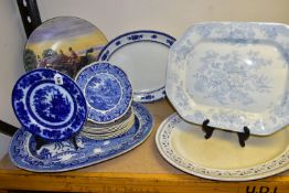 A GROUP OF NINETEENTH AND TWENTIETH CENTURY PLATES, to include four large blue and white meat