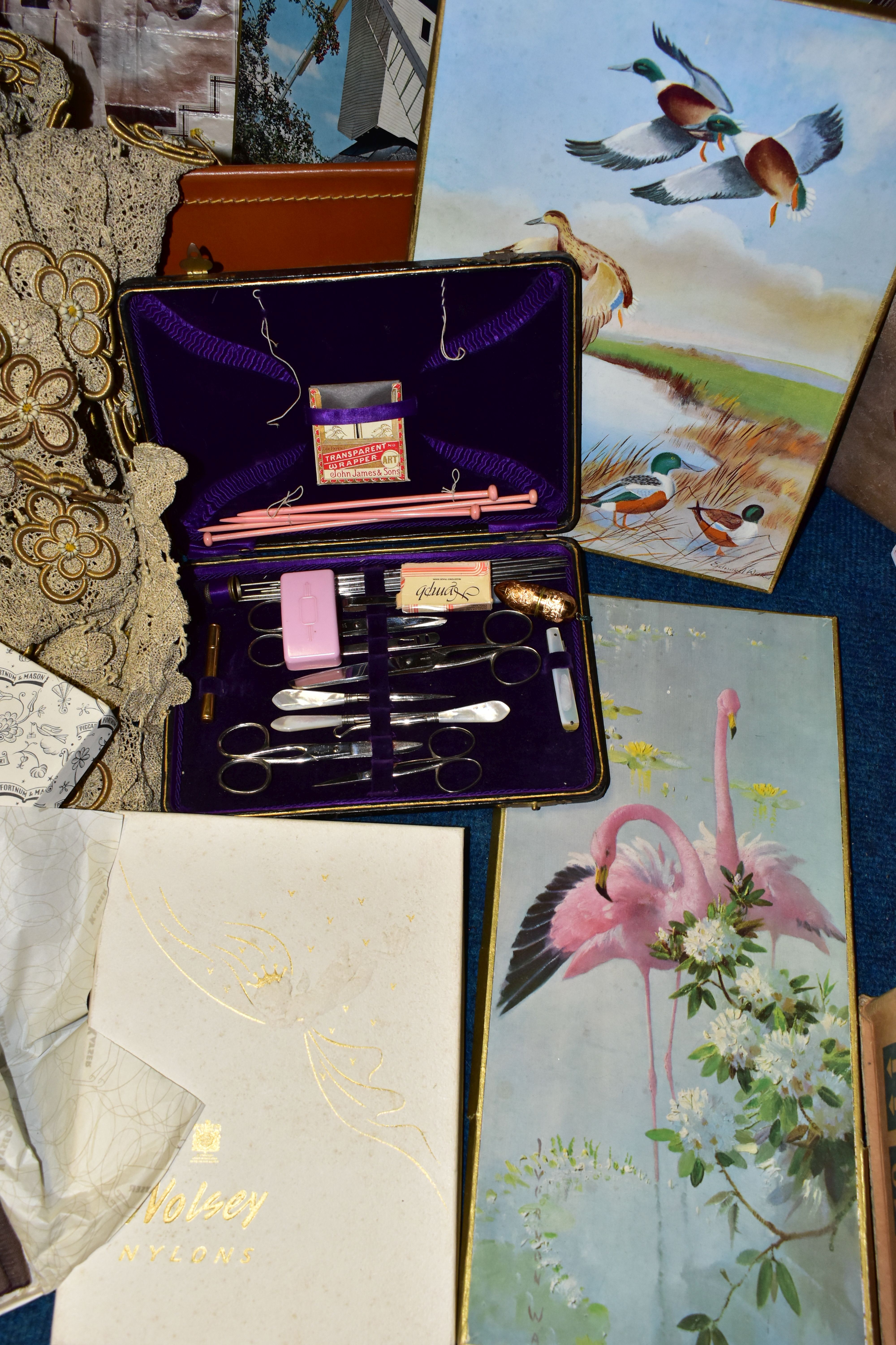 A VINTAGE ANTLER SUITCASE CONTAINING VINTAGE FASHION ACCESSORIES AND NEEDLEWORK, to include a - Image 2 of 11