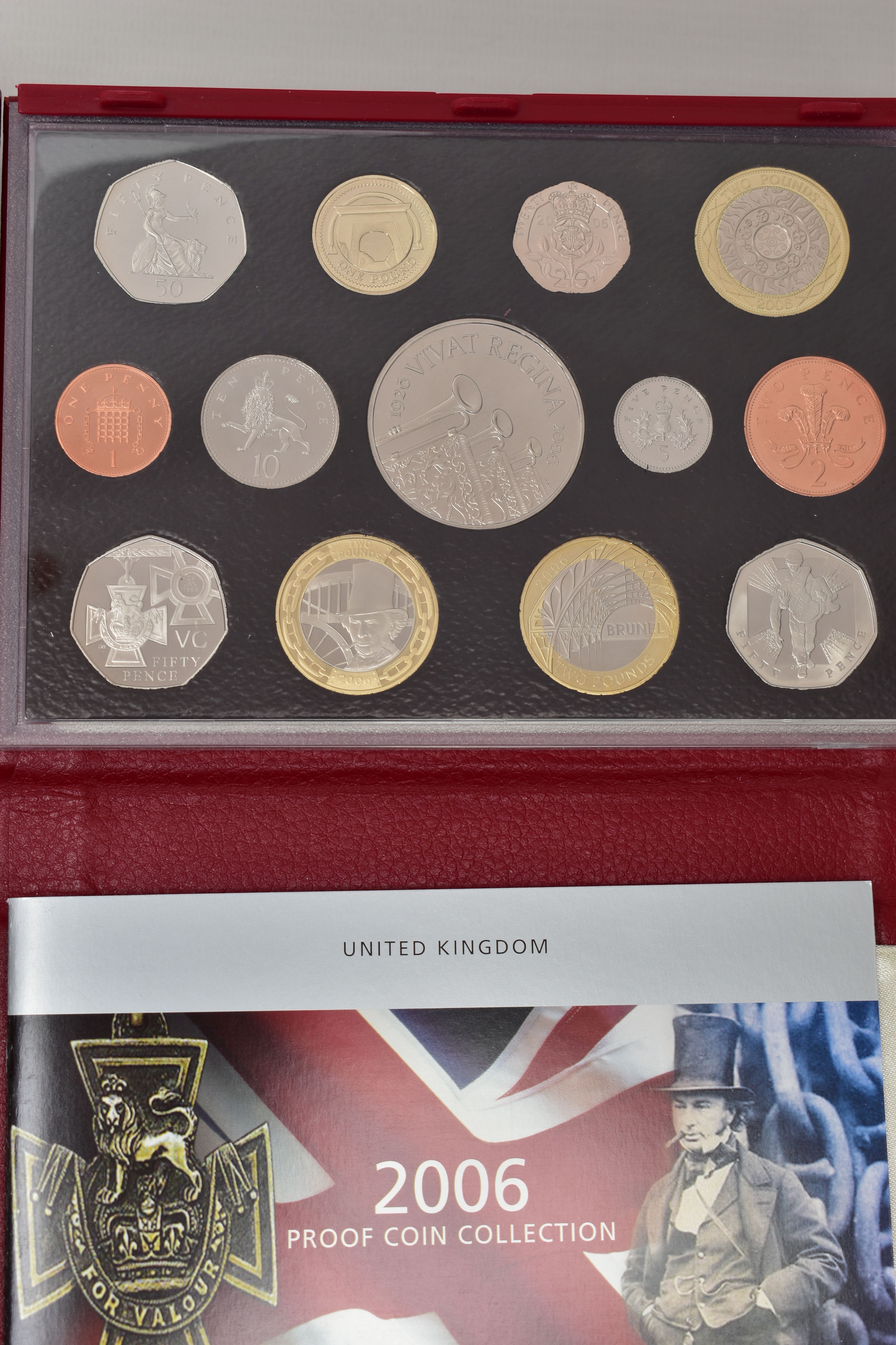 A ROYAL MINT QUEEN ELIZABETH II 1972-1981 SILVER PROOF CROWN COLLECTION, of four silver proof coins, - Image 2 of 9