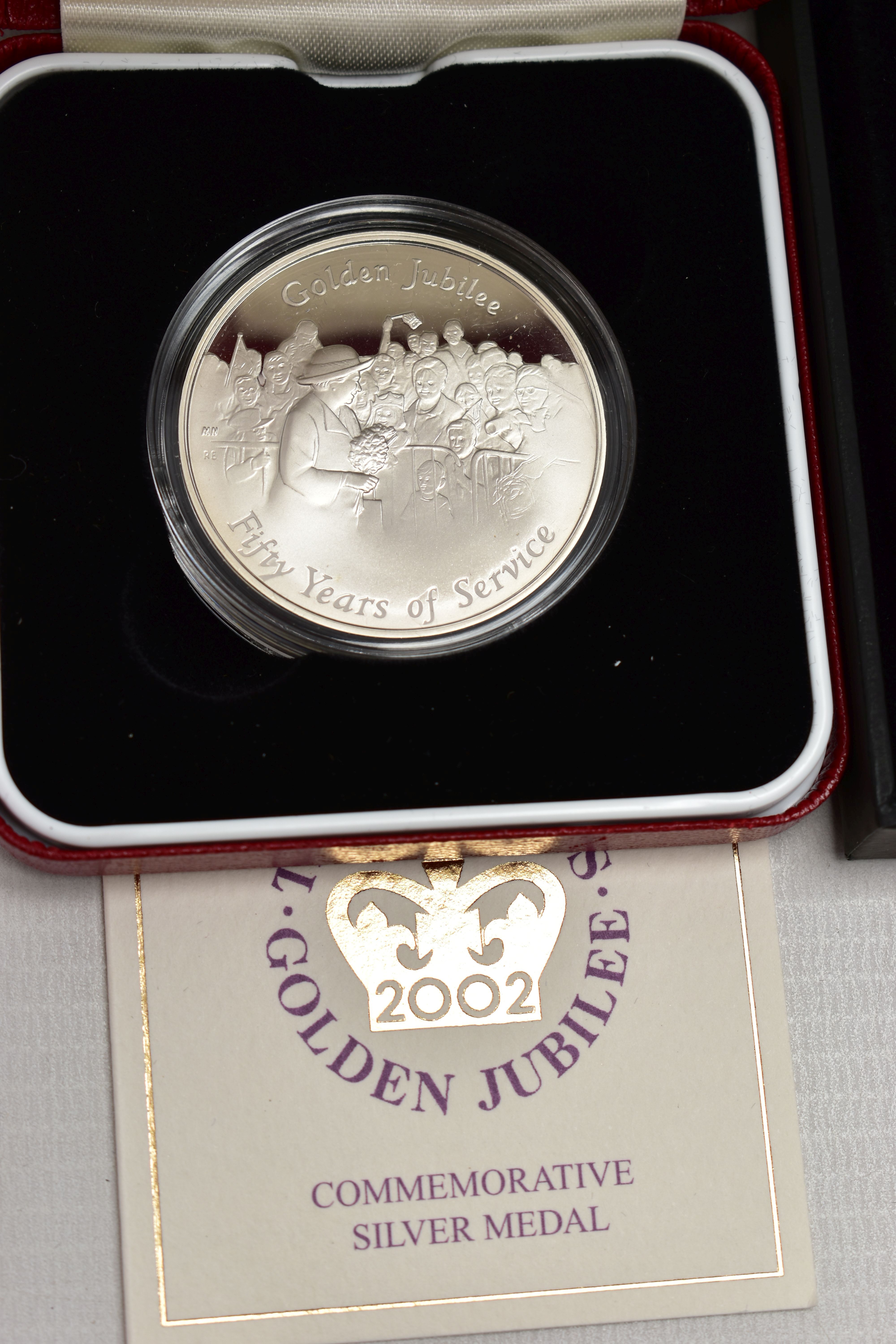 A SELECTION OF ROYAL MINT SILVER AND SILVER PIEDFORT PROOF UK COINS TO INCLUDE: 2009 £5 Accession of - Image 5 of 5