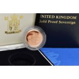 A ROYAL MINT 2005 UNITED KINGDOM GOLD PROOF SOVEREIGN, TIMOTHY NOADS Design Reverse 22ct gold, 22.