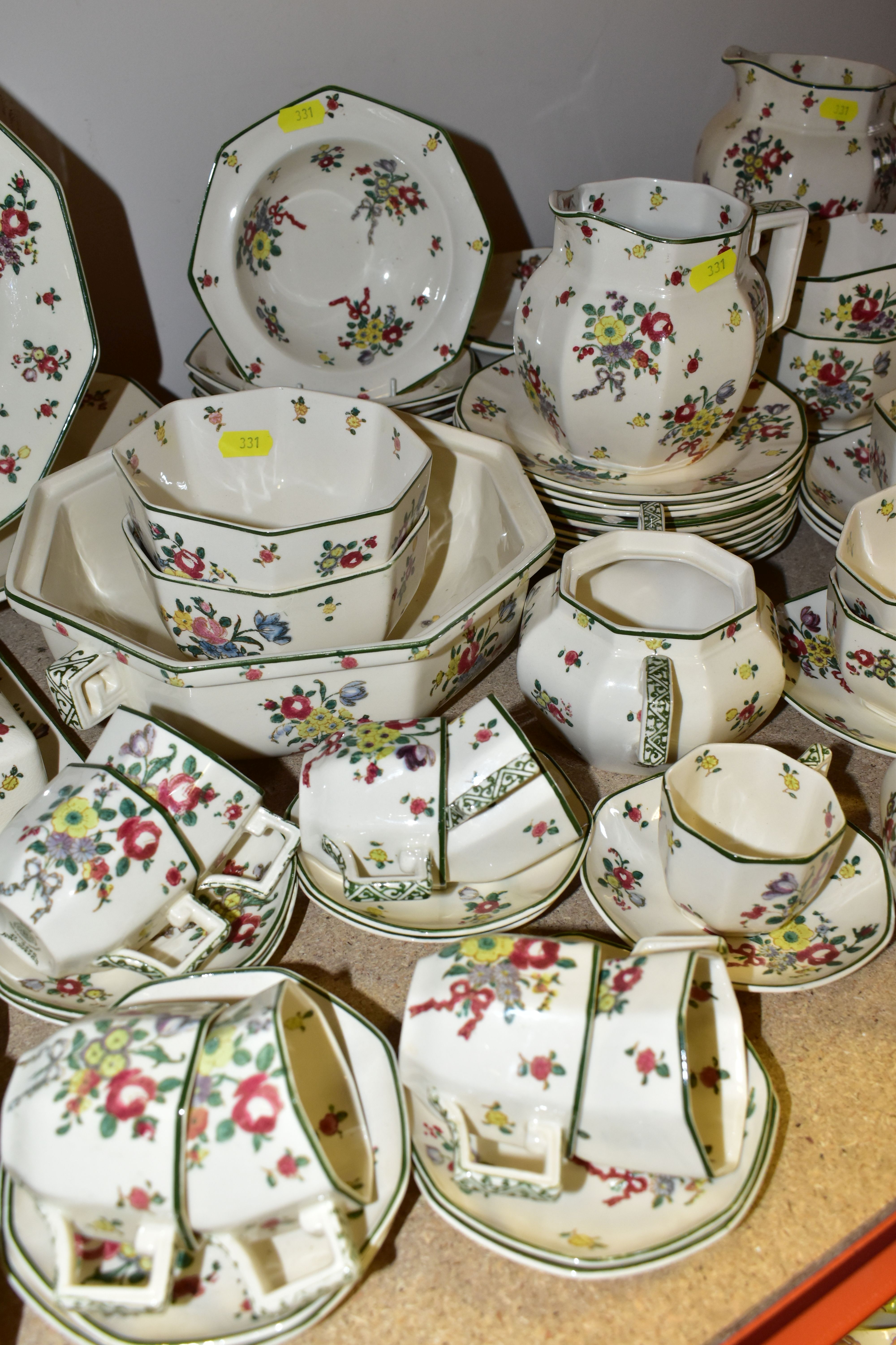 A LARGE QUANTITY OF ROYAL DOULTON 'OLD LEEDS SPRAYS' PATTERN DINNER WARE, comprising a bread and - Image 4 of 7