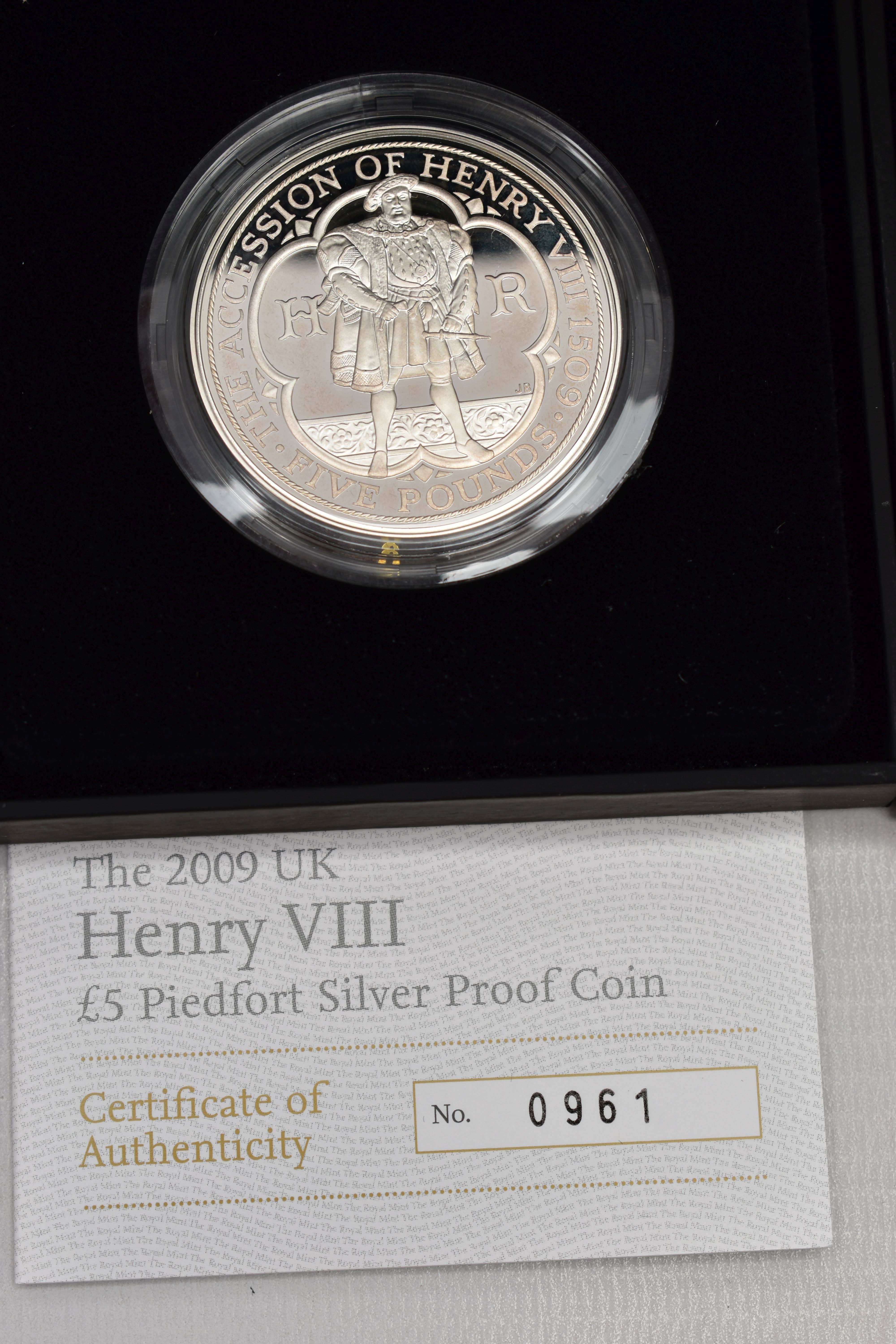 A SELECTION OF ROYAL MINT SILVER AND SILVER PIEDFORT PROOF UK COINS TO INCLUDE: 2009 £5 Accession of - Image 3 of 5