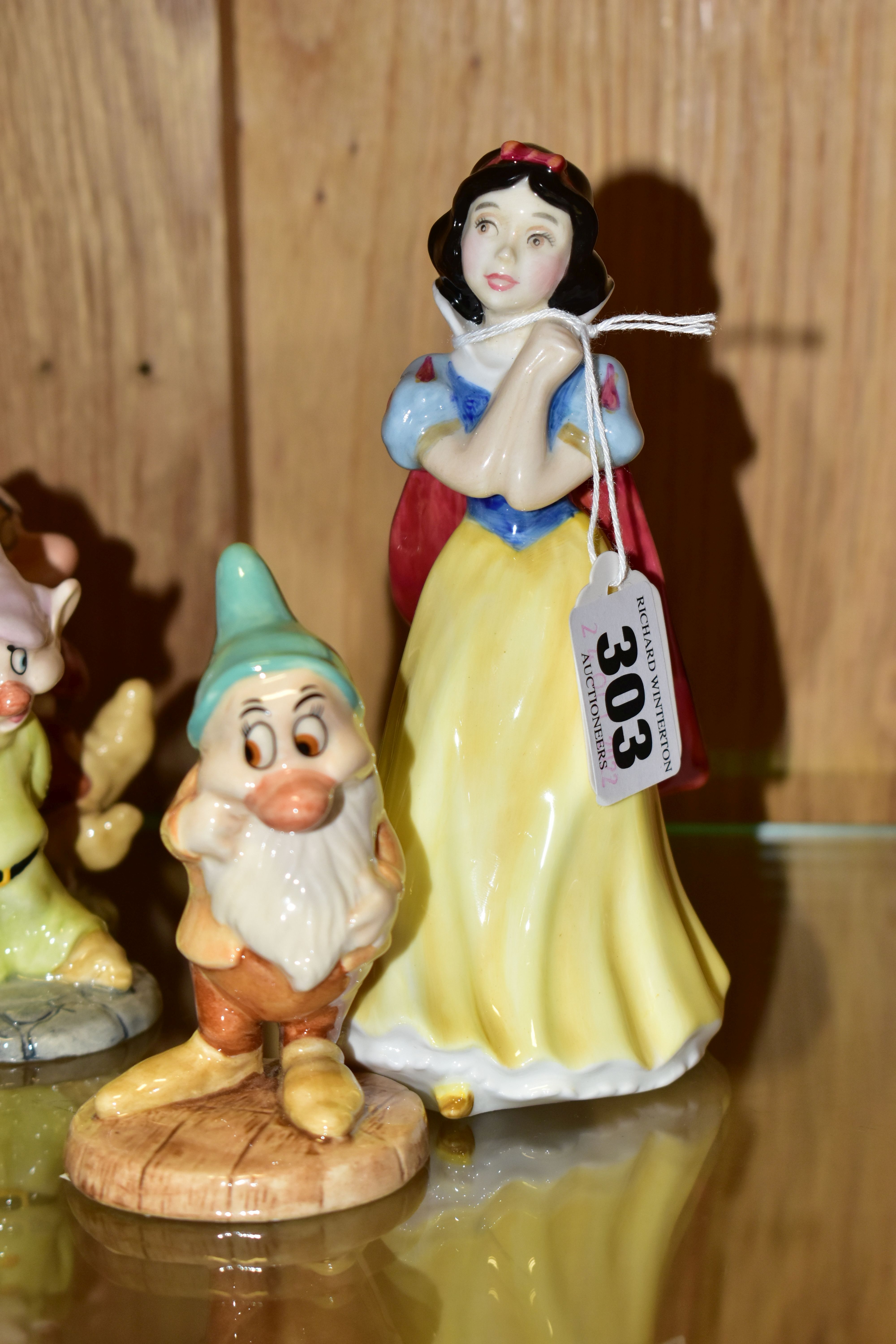EIGHT BOXED ROYAL DOULTON FIGURES FROM SNOW WHITE AND THE SEVEN DWARFS, comprising Snow White SW9, - Image 4 of 6