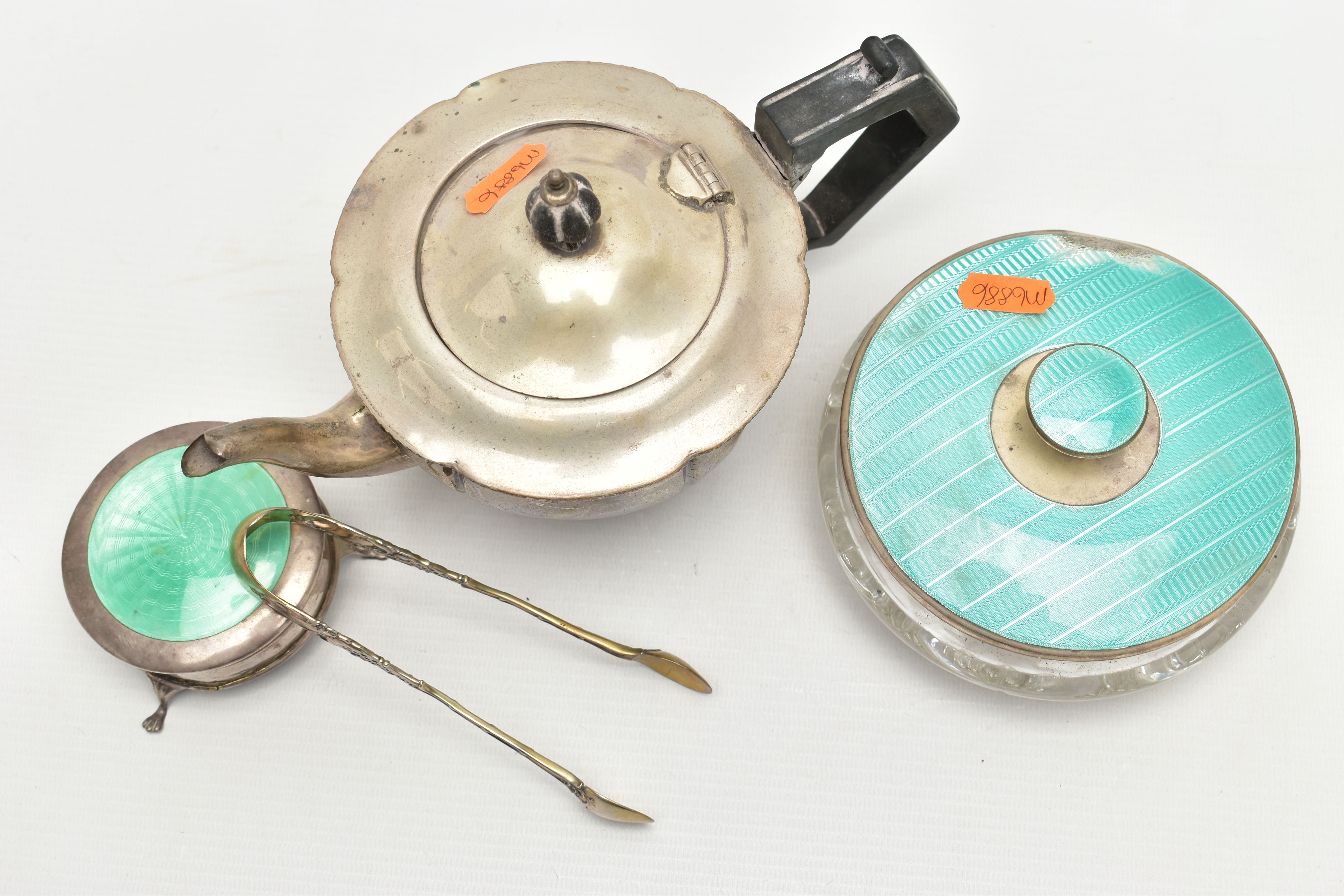 A SELECTION OF SILVER ITEMS, to include a silver guilloche enamel trinket box, of a circular form, - Image 2 of 5