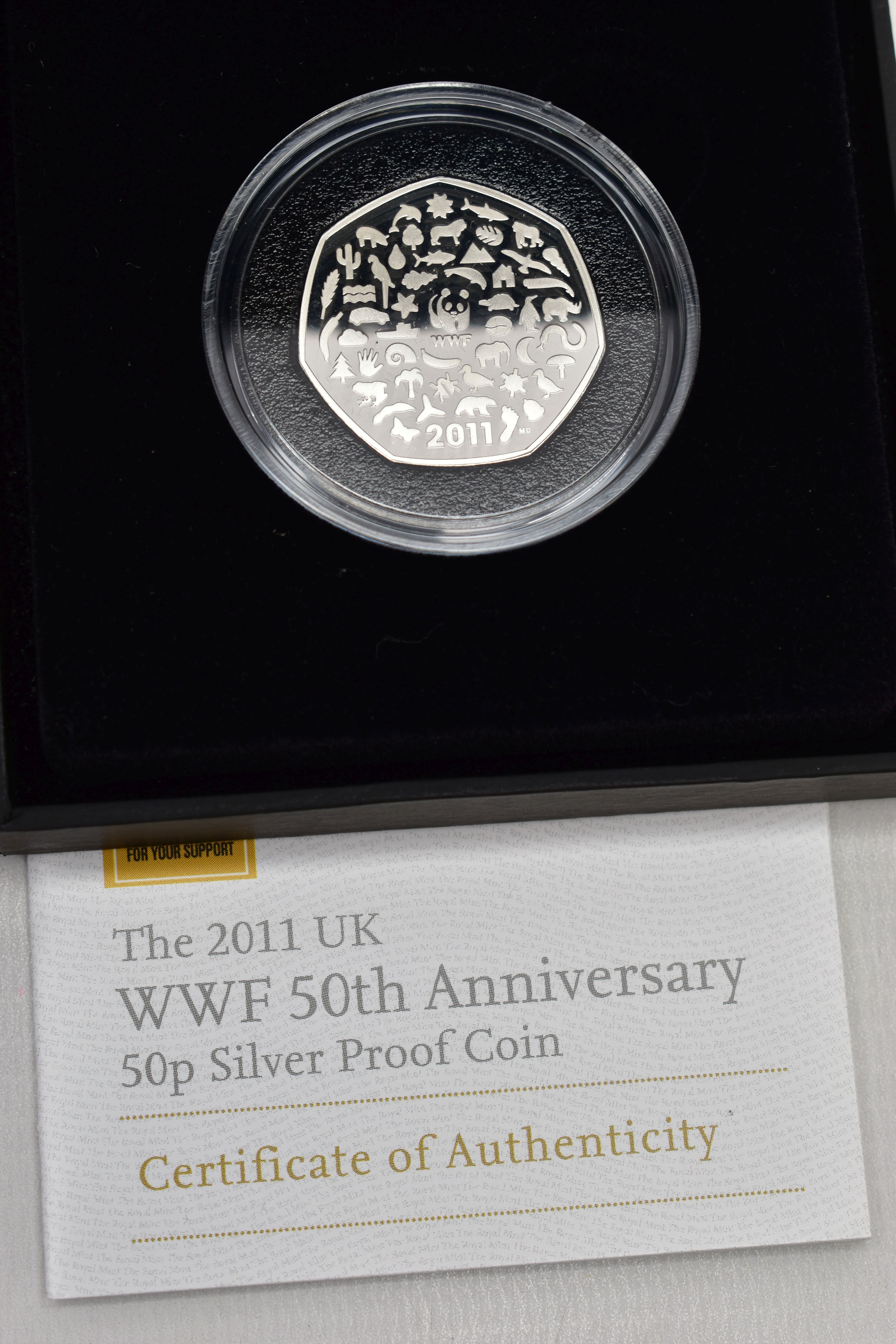 A SELECTION OF ROYAL MINT SILVER AND SILVER PIEDFORT PROOF UK COINS TO INCLUDE: 2009 £5 Accession of - Image 2 of 5