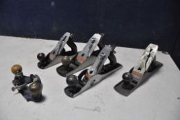A COLLECTION OF STANLEY PLANES comprising a Stanley Bailey No4, Stanley Bailey No5 1/2, Stanley