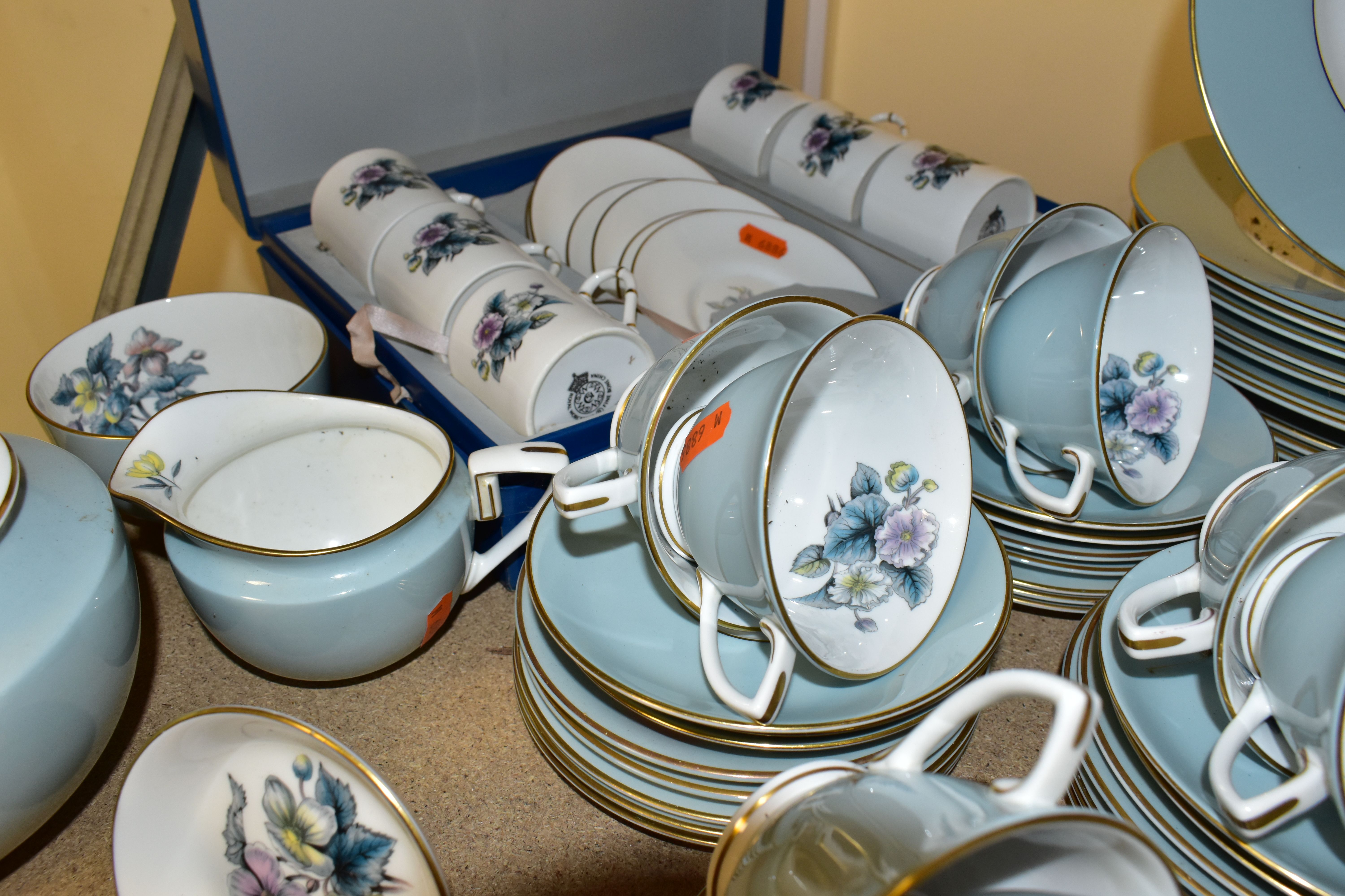 A QUANTITY OF ROYAL WORCESTER 'WOODLAND' PATTERN DINNERWARE AND TEAWARES, comprising a teapot ( - Image 3 of 6