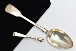 AN EARLY VICTORIAN SILVER FIDDLE PATTERN SPOON AND A PAIR OF SUGAR TONGS, polished fiddle pattern