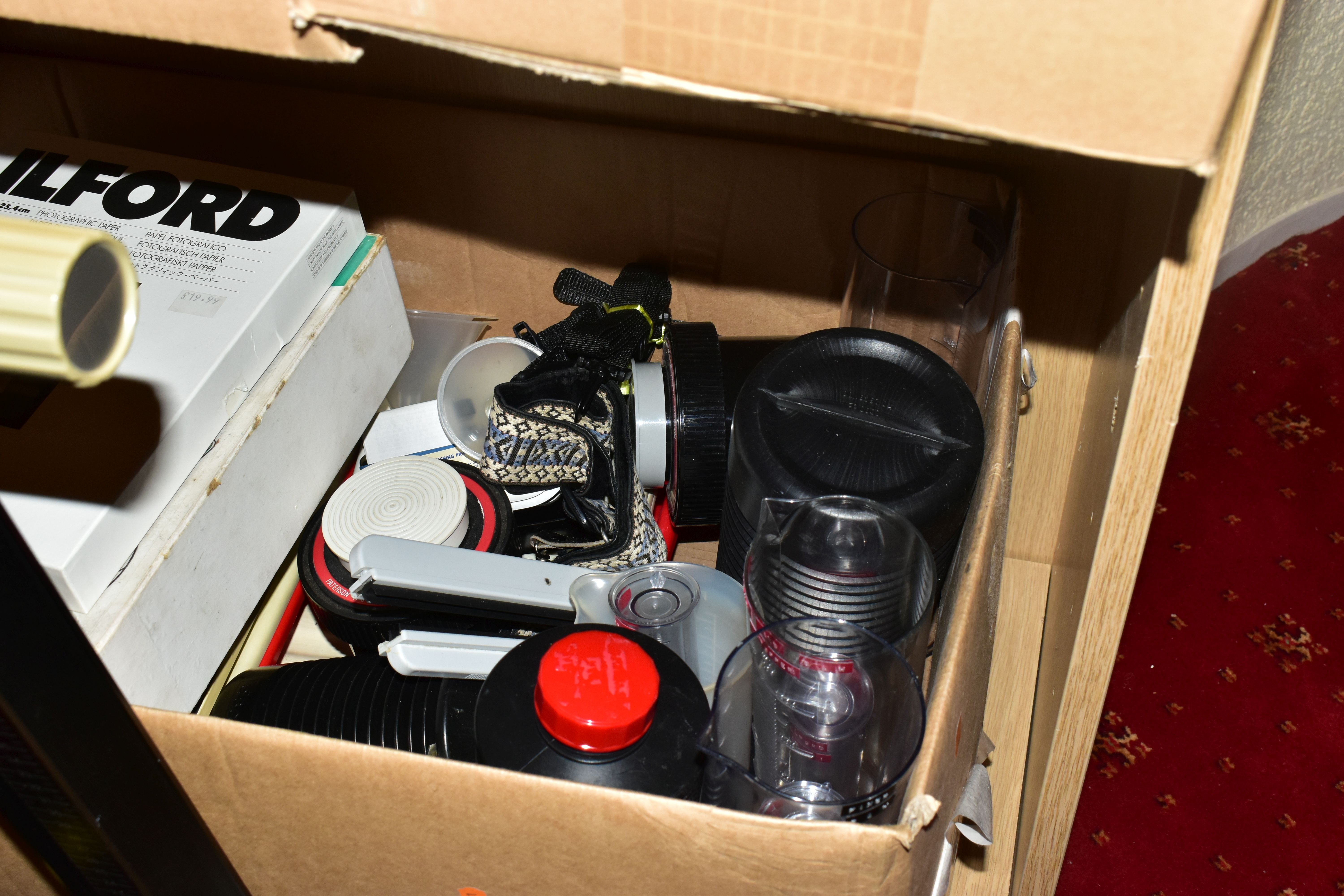 A QUANTITY OF PHOTOGRAPHIC DEVELOPING EQUIPMENT including a LPL C5700 Colour enlarger, Tanks, - Image 8 of 9