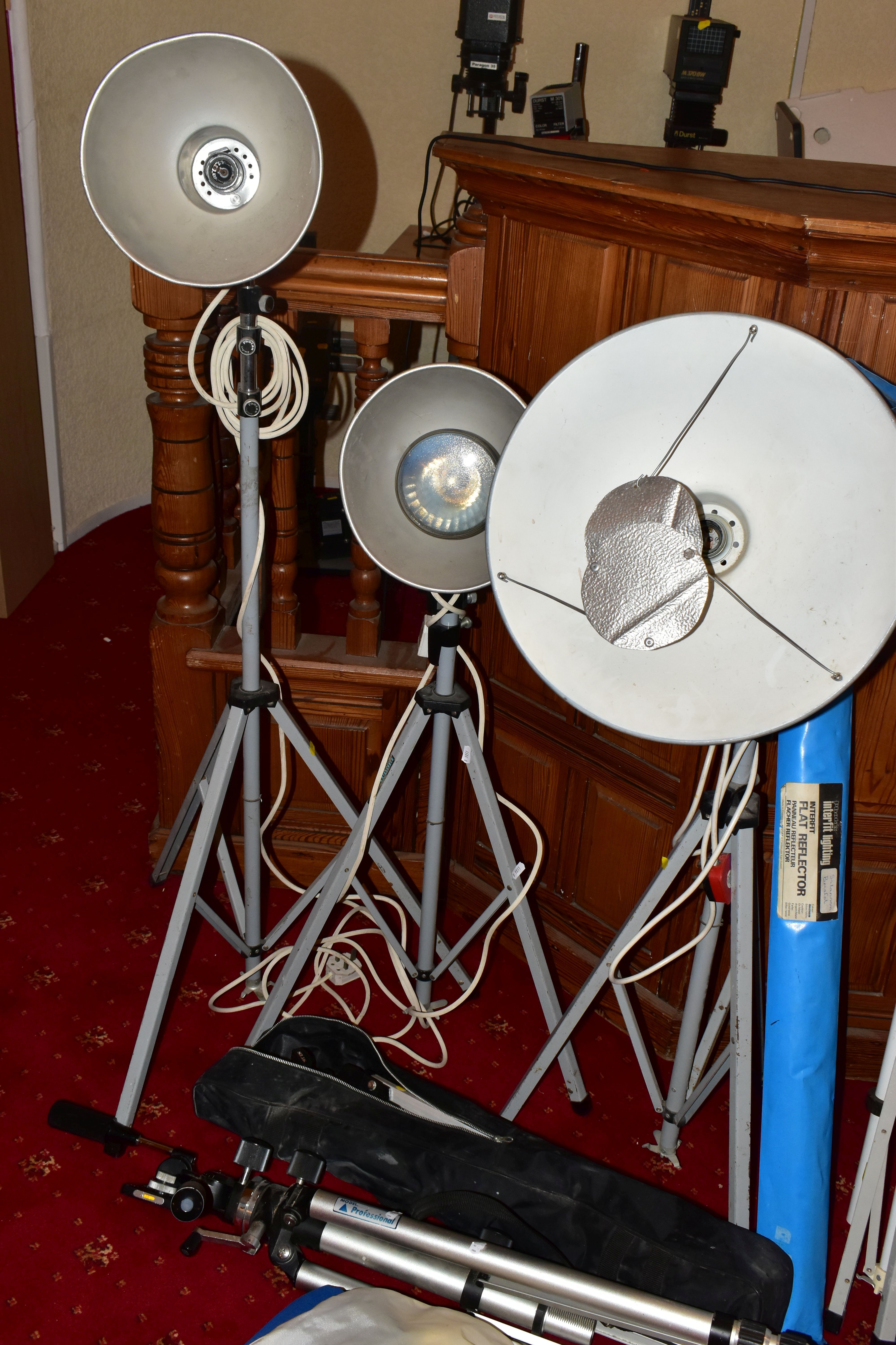 A QUANTITY OF TRIPODS AND LIGHTING STANDS including a Heiwa Professional , two Photax 9in Reflectors - Image 7 of 7