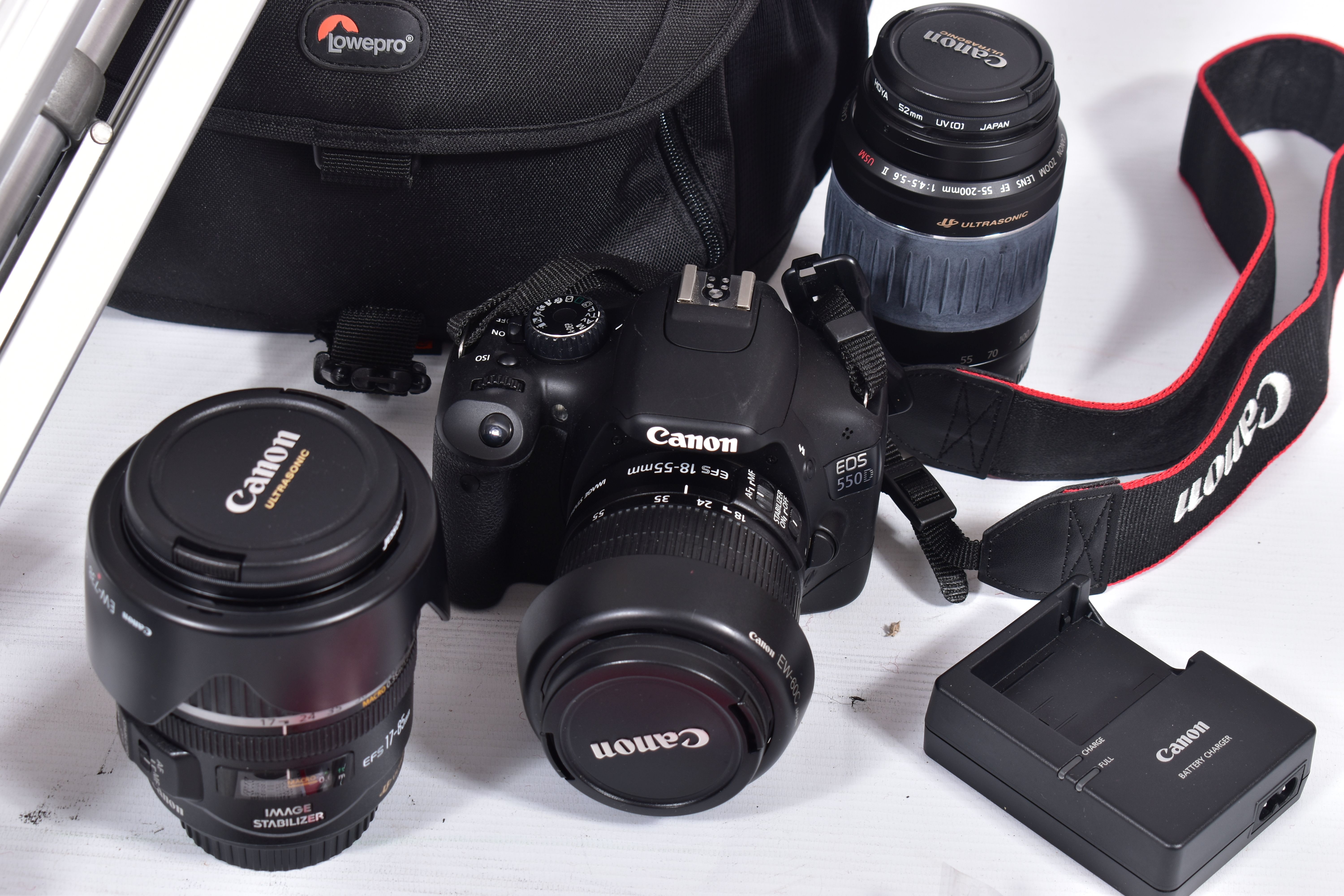 A LOWEPRO CAMERA BAG CONTAINING A CANON EOS 550D DIGITAL SLR CAMERA with two batteries, charger ) no - Image 2 of 5