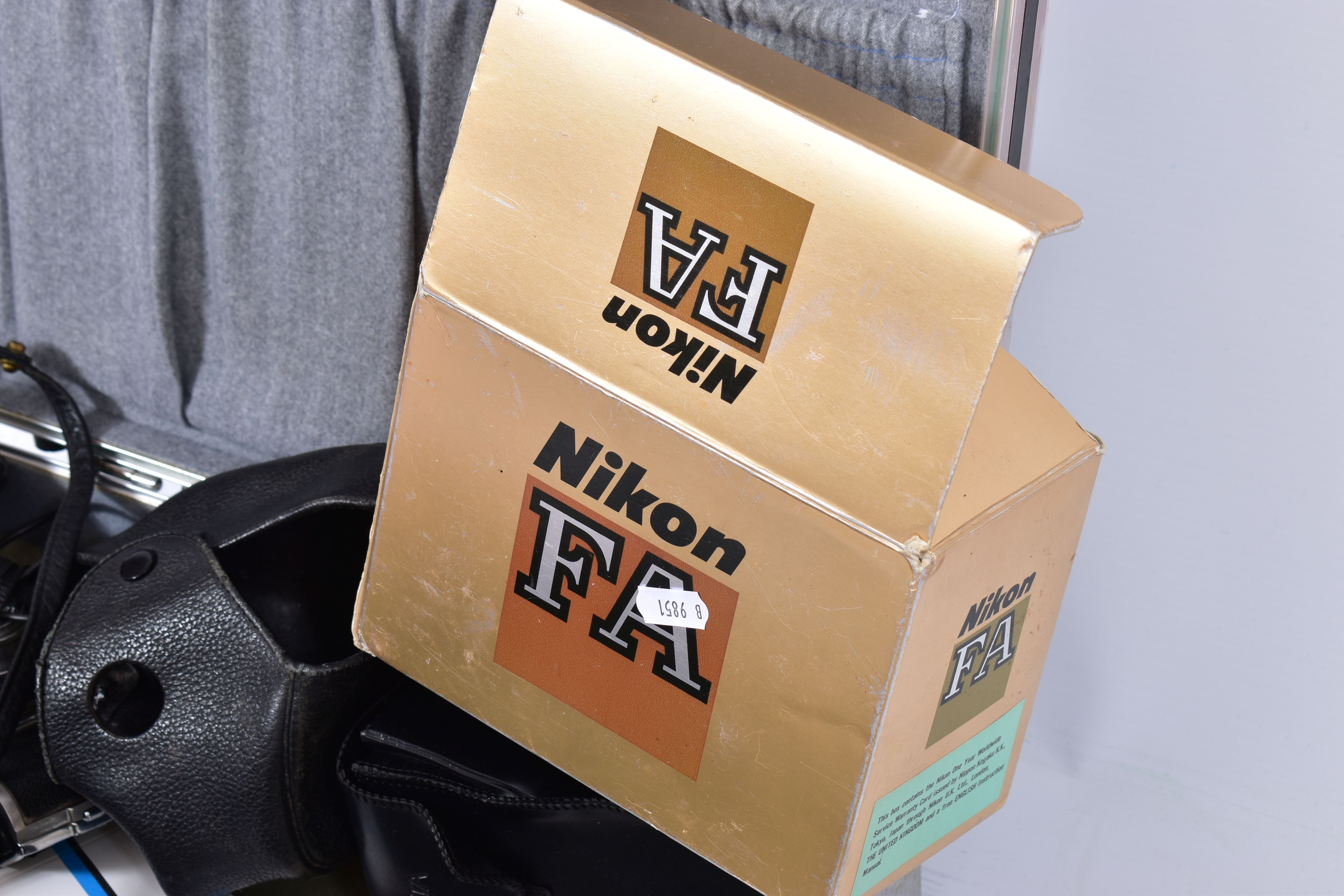 AN ALUMINIUM CASE CONTAINING A NIKON FA FILM SLR BODY in box( doesn't appear to Wind on ) a Nikkor - Image 5 of 5
