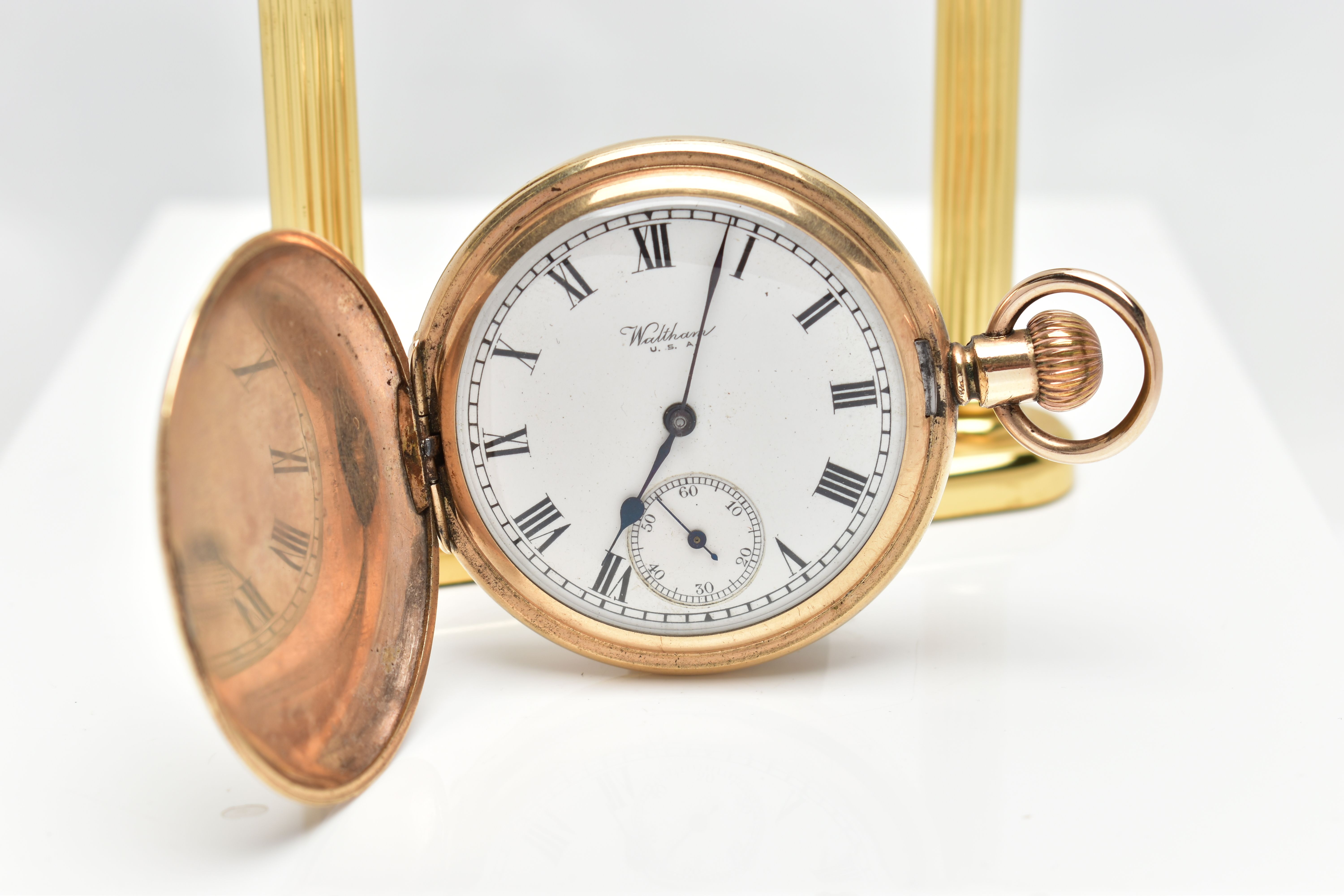 A GOLD PLATED FULL HUNTER 'WALTHAM' POCKET WATCH AND STAND, manual wind, round white dial signed ' - Image 2 of 6