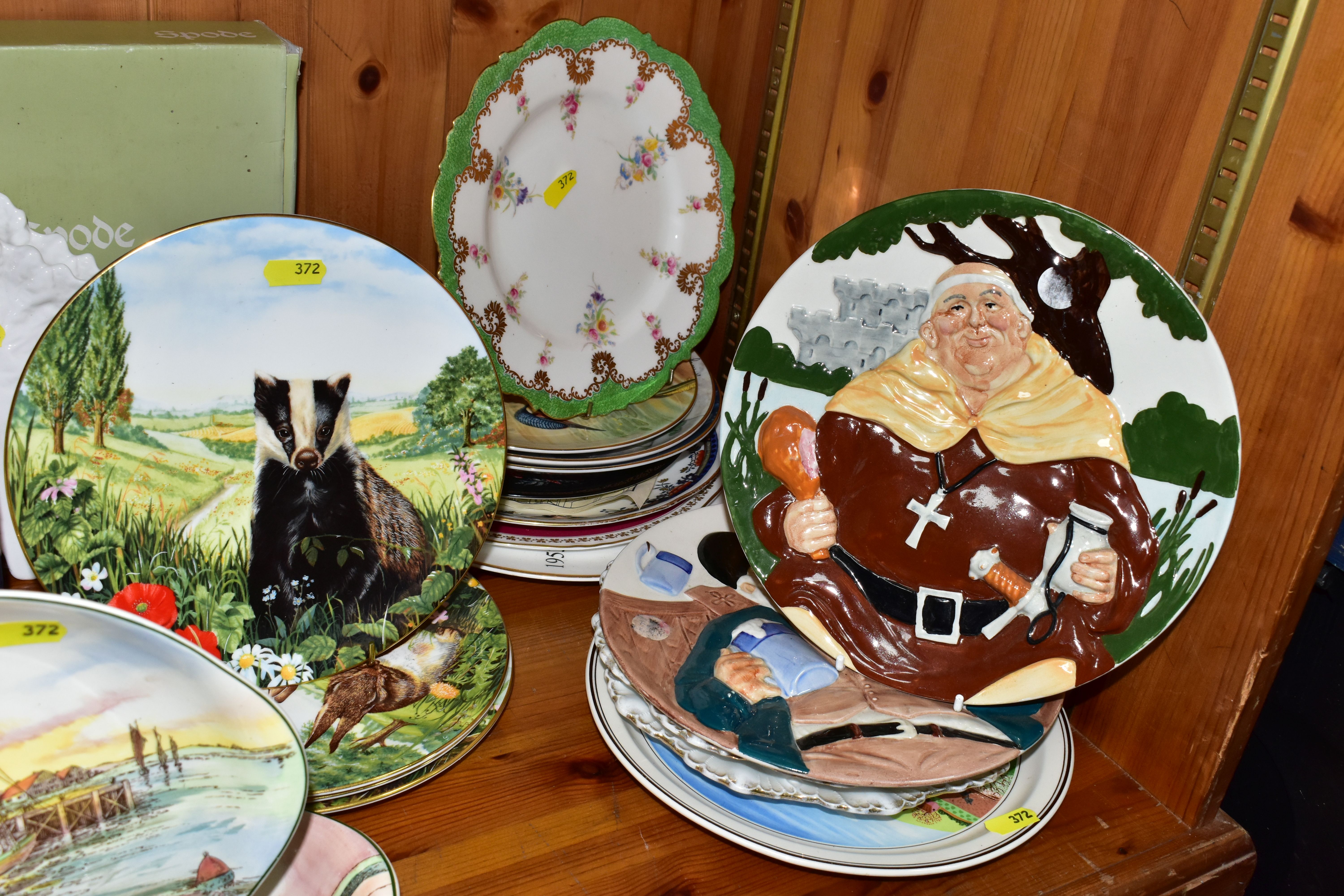 A COLLECTION OF DECORATIVE PLATES, GIFTWARES, ETC, including two Royal Doulton 'Home Waters' - Image 2 of 7