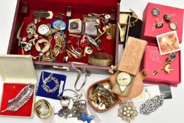 A SELECTION OF SILVER WHITE METAL AND COSTUME JEWELLERY, to include a Norwegian Marius Hammer blue