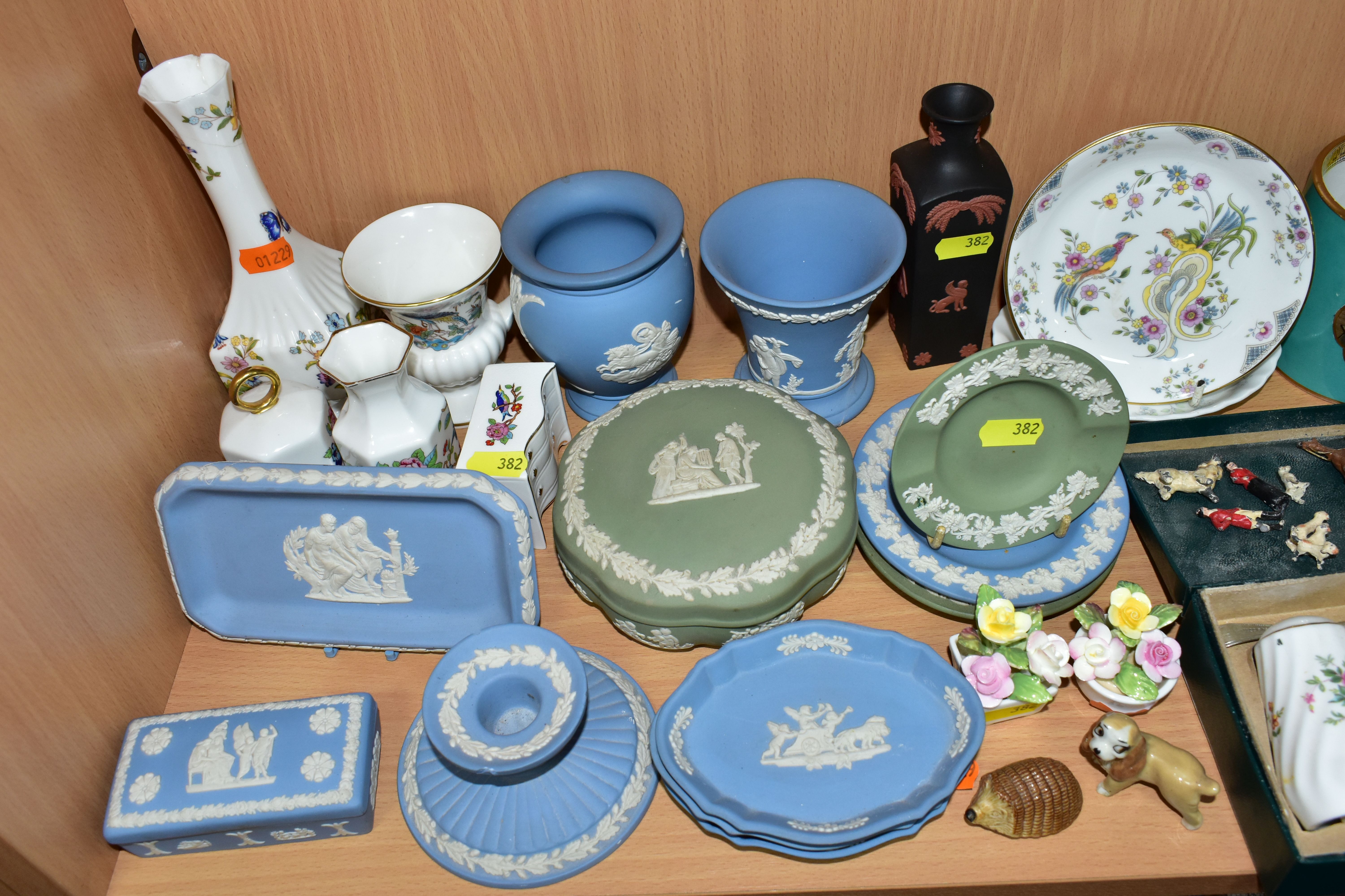A COLLECTION OF WEDGWOOD JASPERWARE, MINTON, COALPORT AND AYNSLEY GIFTWARE, SMALL QUANTITY OF LEAD - Image 3 of 7
