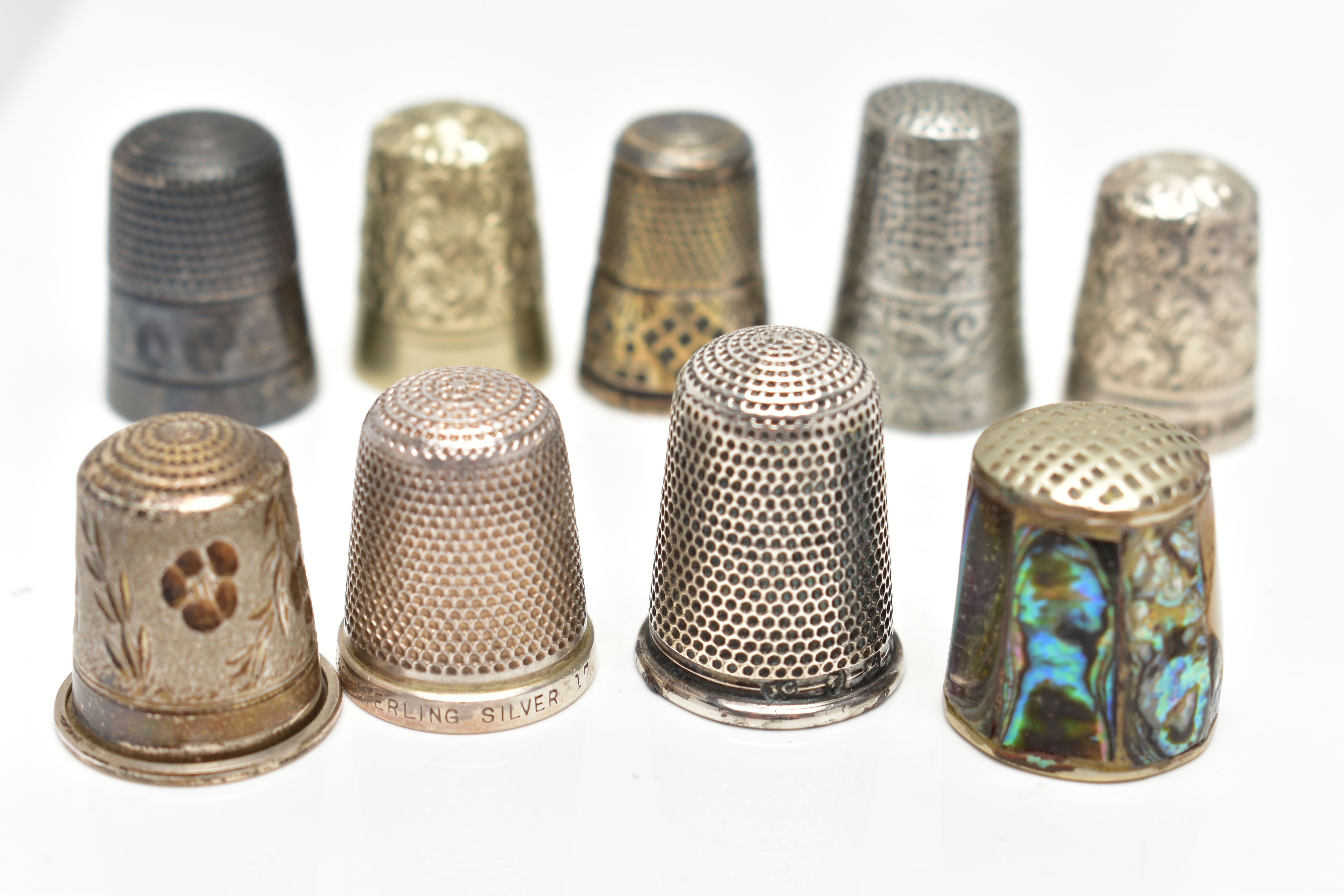 TWELVE THIMBLES, to include six with silver hallmarks, approximate gross weight 27.0 grams, six - Image 3 of 4