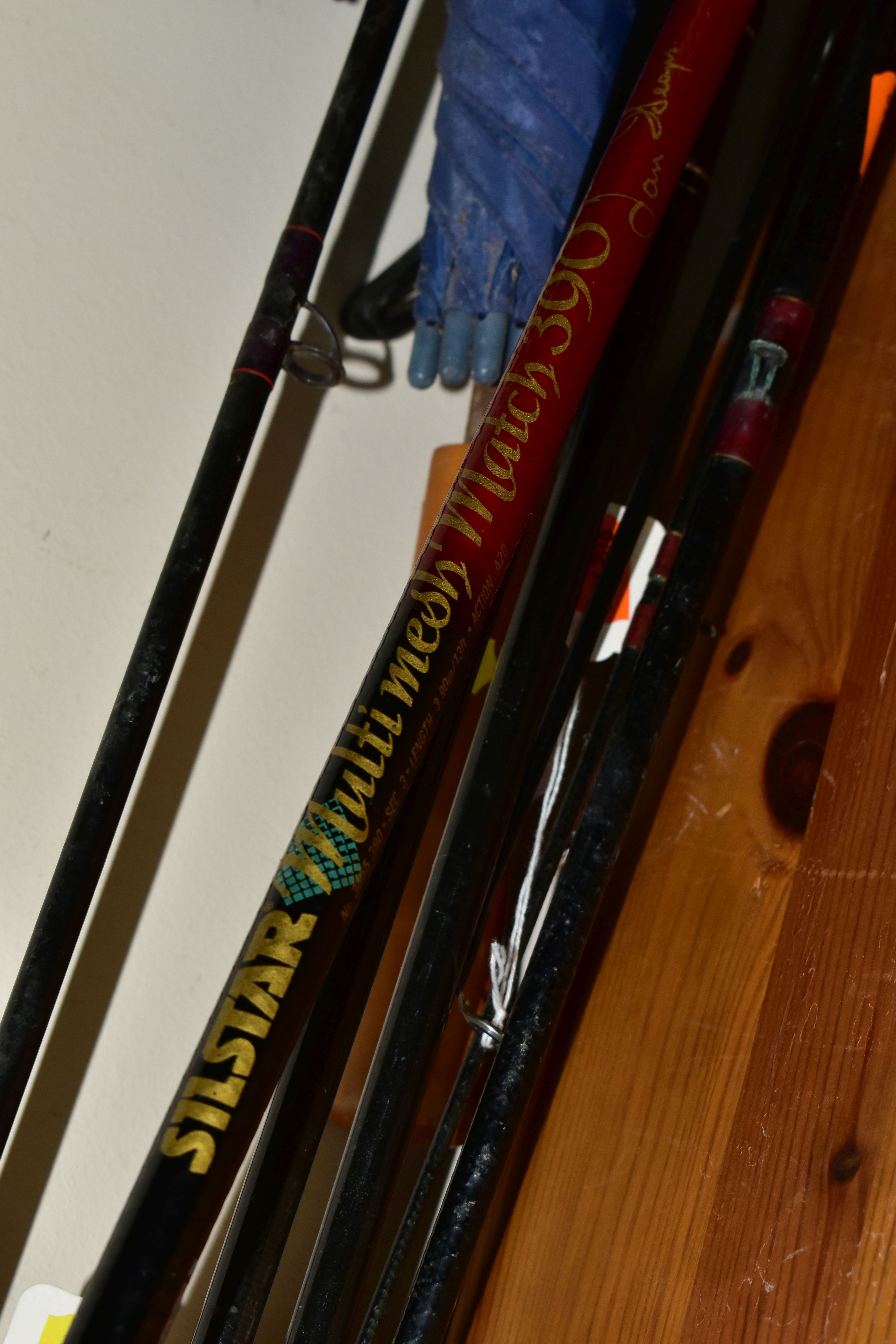 A SMALL QUANTITY OF FISHING TACKLE, including a Shakespeare BETA 40FS spinning reel, a Daiwa - Image 5 of 7