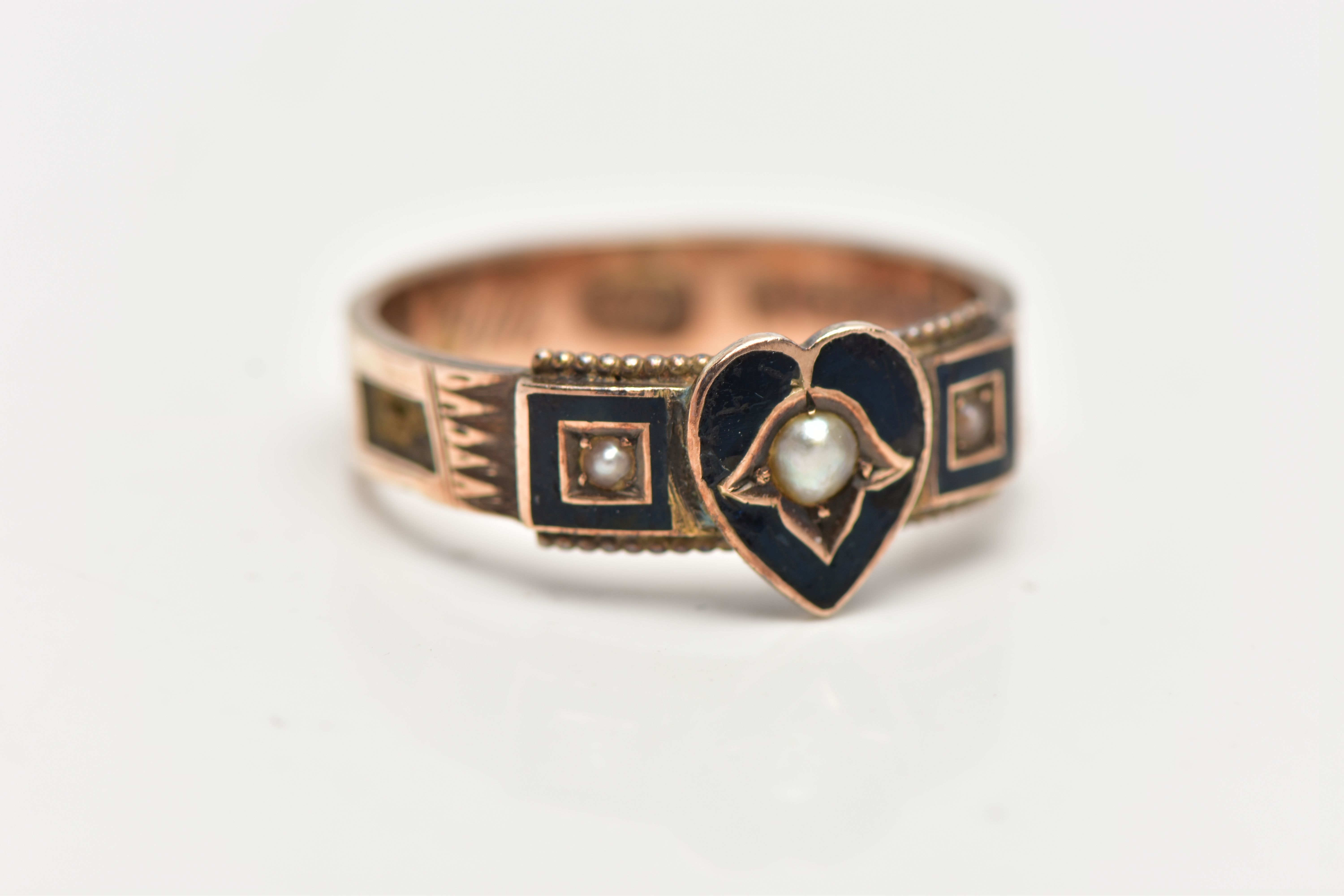 A CASED LATE VICTORIAN 9CT GOLD BLACK ENAMEL MOURNING RING, designed as a black enamel heart with - Image 8 of 9