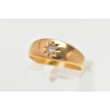 AN EARLY 20TH CENTURY 22CT YELLOW GOLD DIAMOND SINGLE STONE RING, set with a single cut diamond,