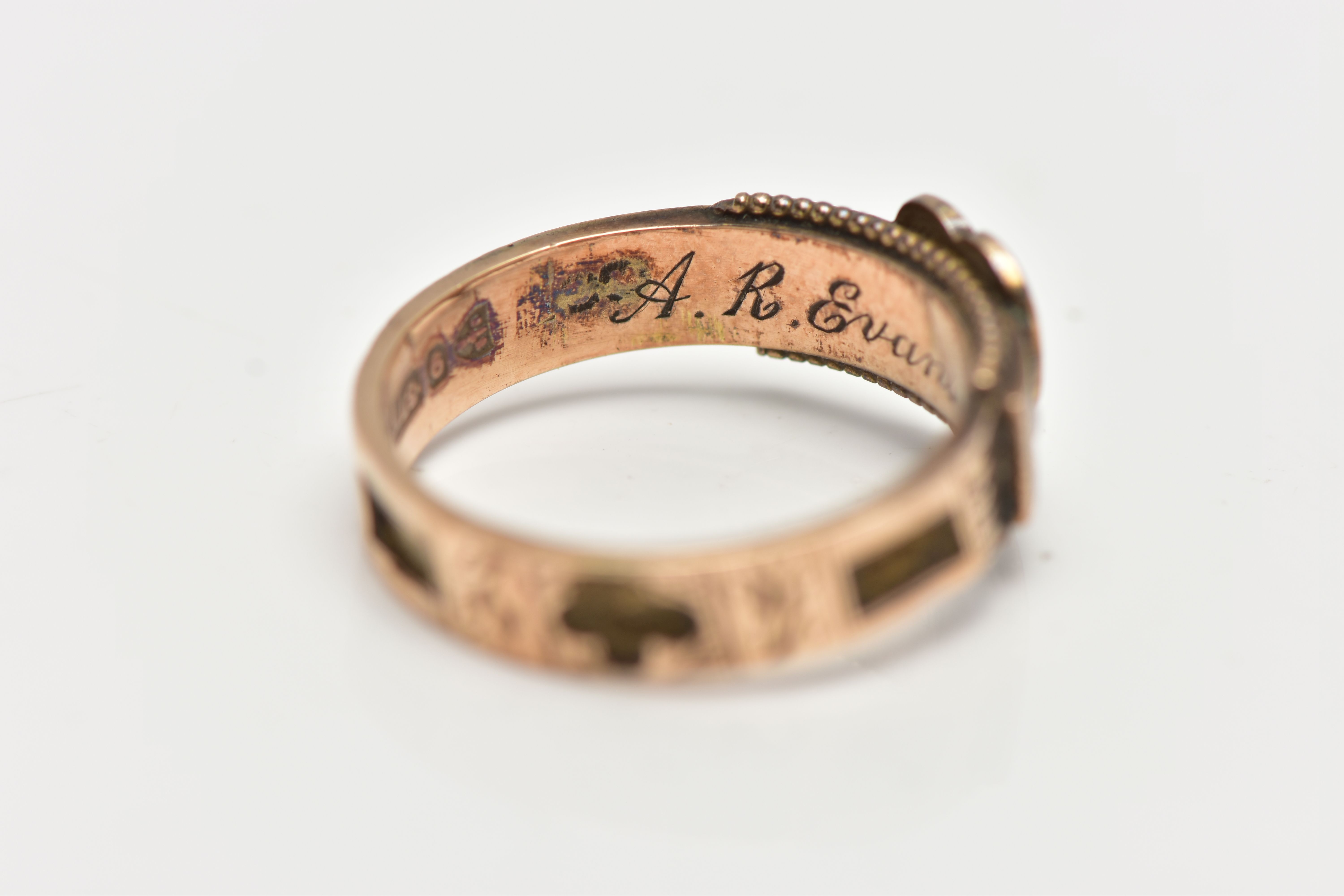 A CASED LATE VICTORIAN 9CT GOLD BLACK ENAMEL MOURNING RING, designed as a black enamel heart with - Image 7 of 9