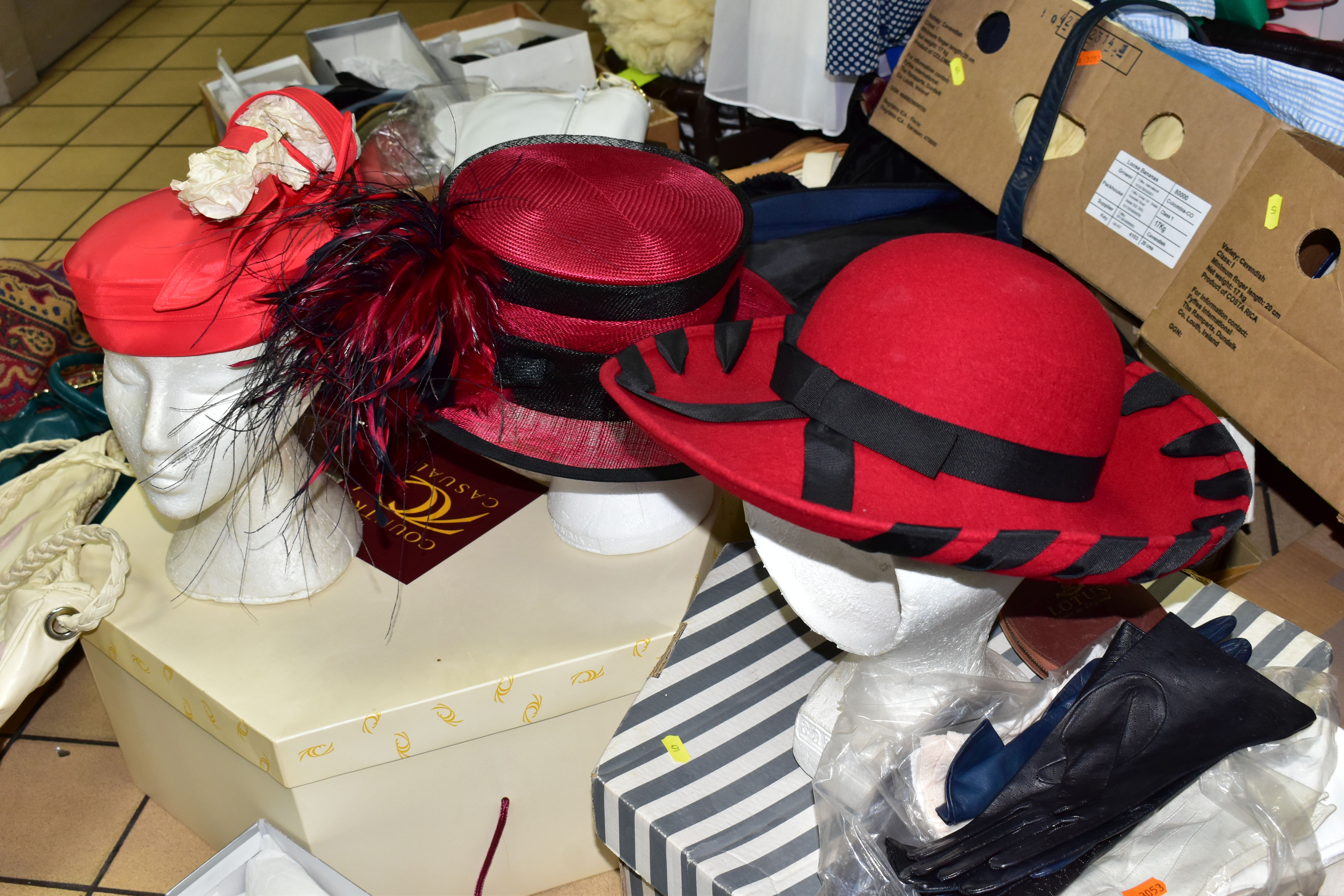 A QUANTITY OF LADIES' CLOTHING, SHOES AND ACCESSORIES ETC, to include a red Frank Usher evening - Image 2 of 27