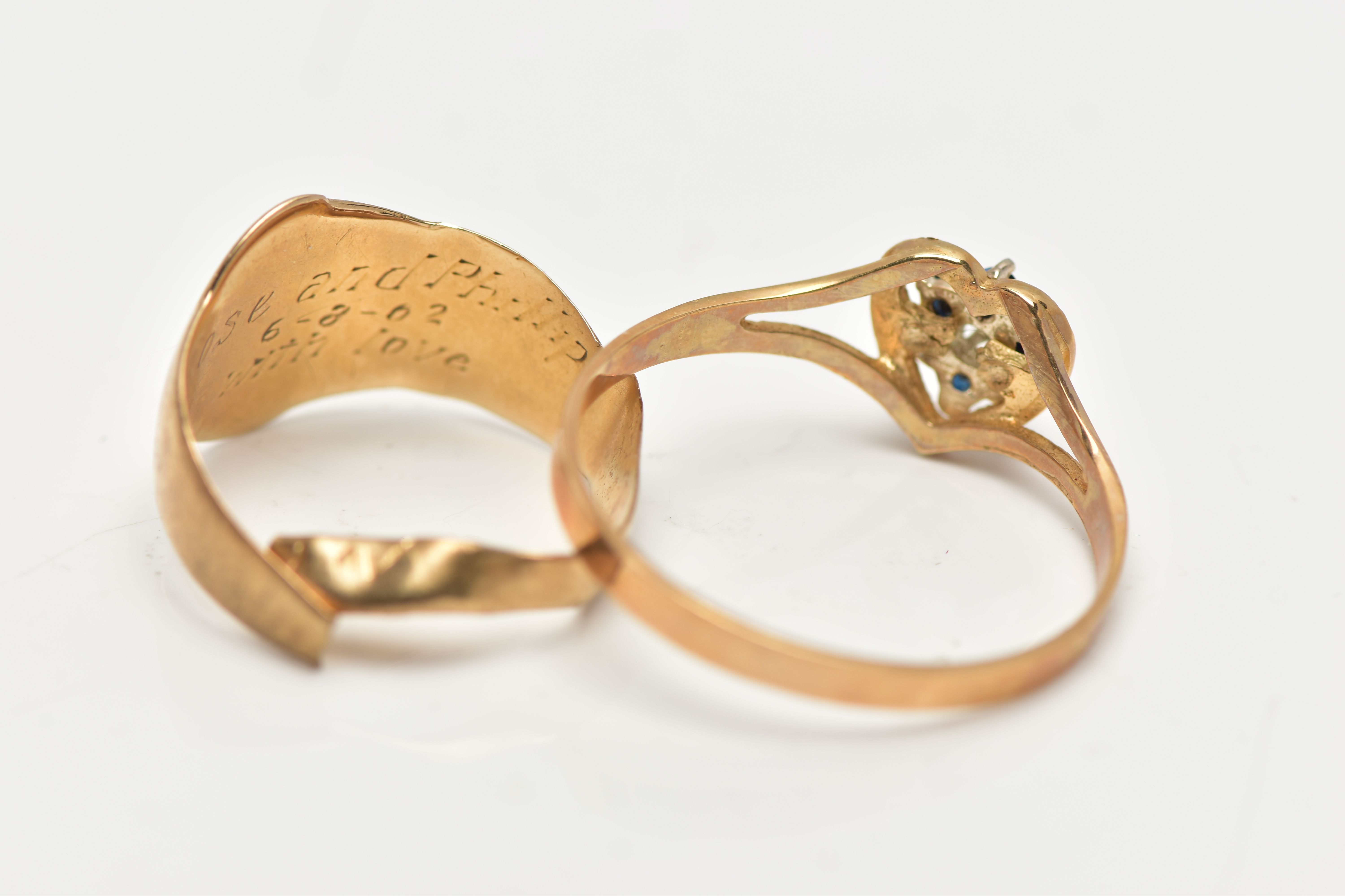 TWO 9CT YELLOW GOLD RINGS, to include a diamond and sapphire cluster ring, hallmarked Birmingham - Image 3 of 4