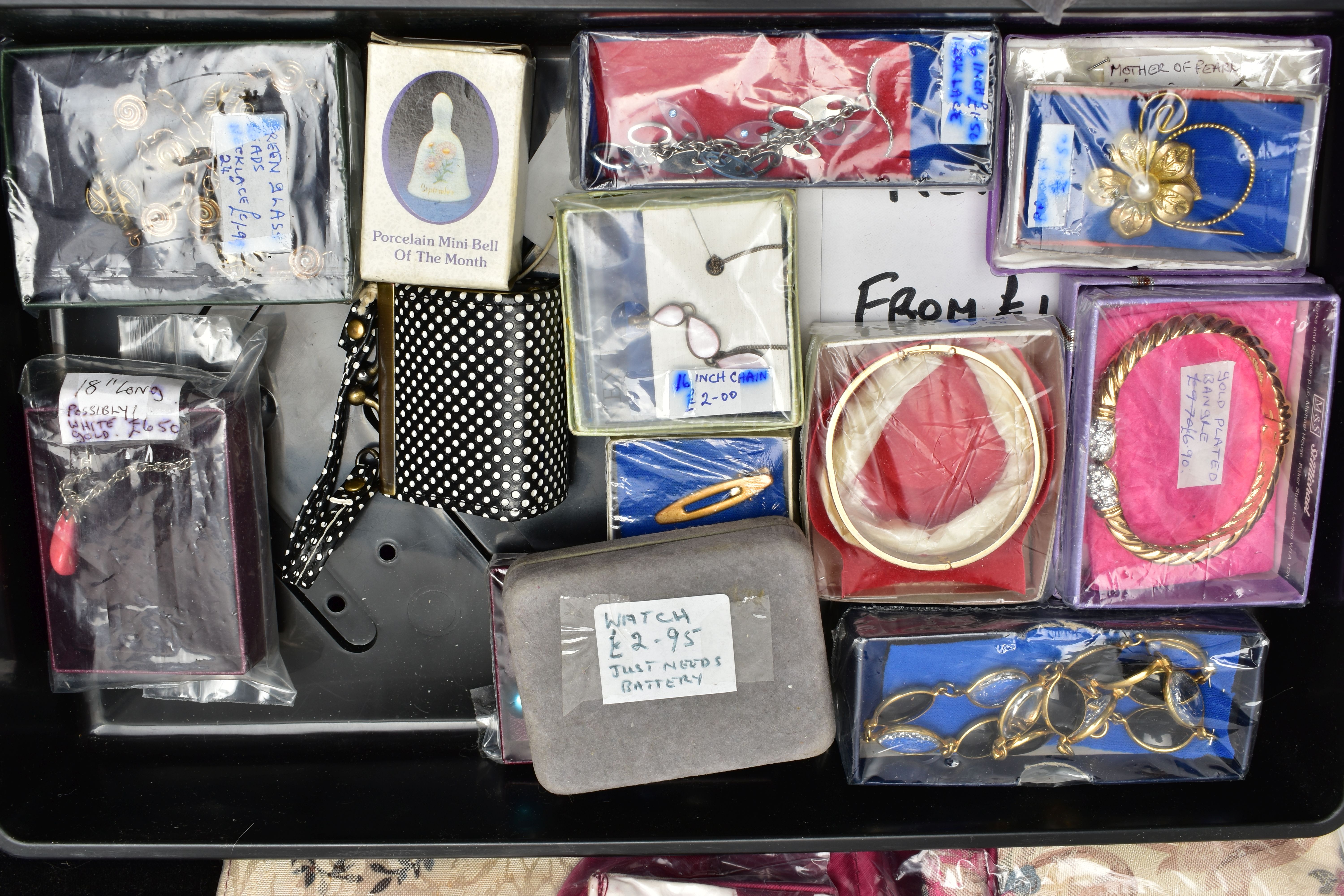 A BOX OF ASSORTED COSTUME JEWELLERY AND ITEMS, to include a boxed 'Zilon' lighter, a folding - Image 4 of 6