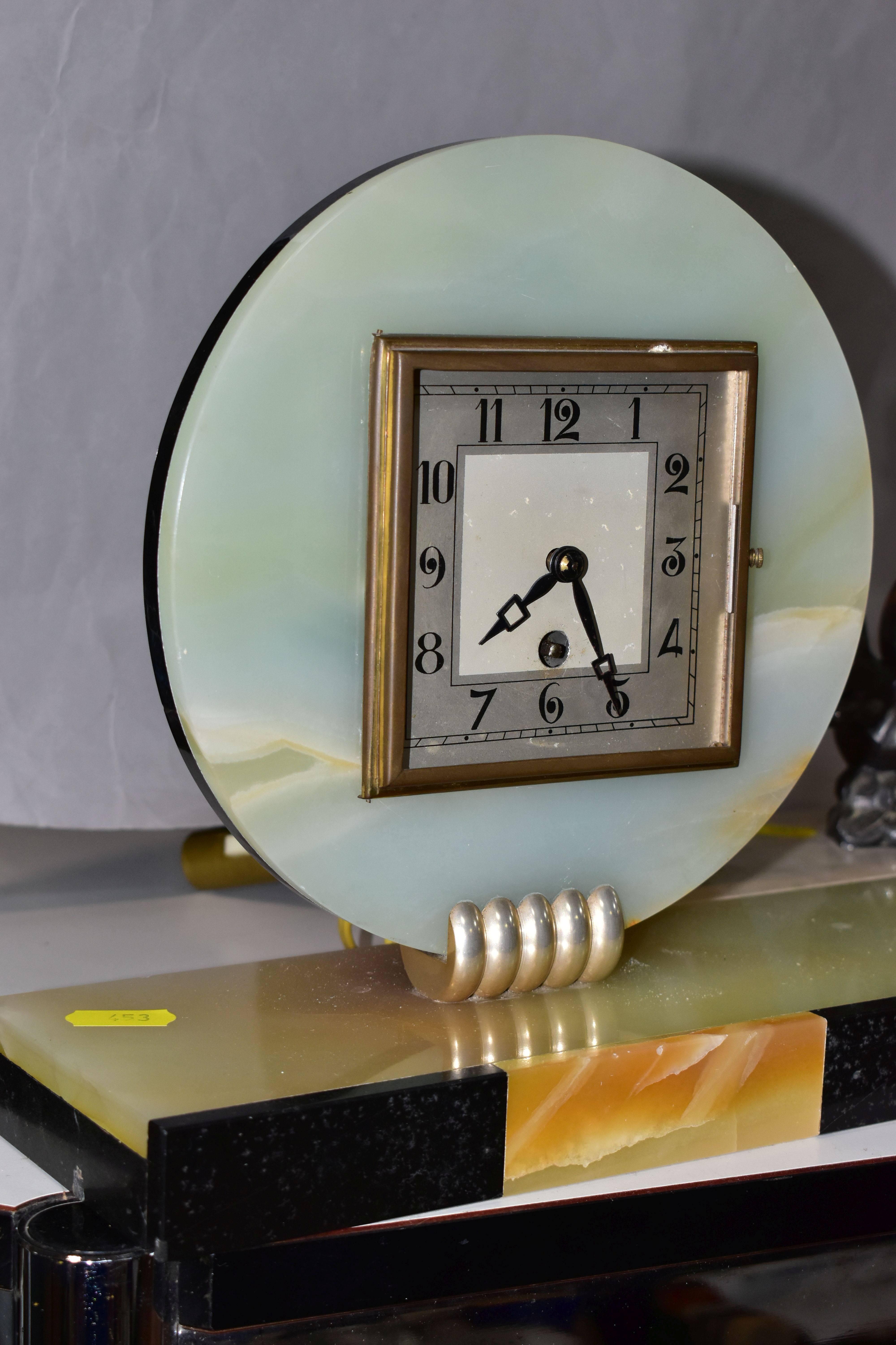 A FRENCH ART DECO MANTEL CLOCK TOGETHER WITH A FRENCH ART DECO TABLE LAMP, the square clock is - Image 3 of 6